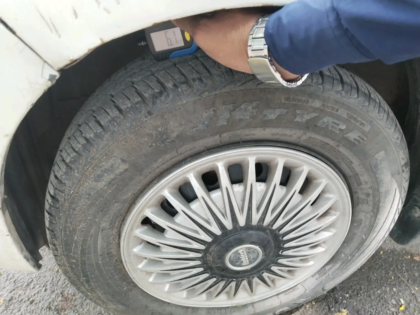 2011 Maruti A Star VXI, Petrol, Manual, 88,101 km, tyre