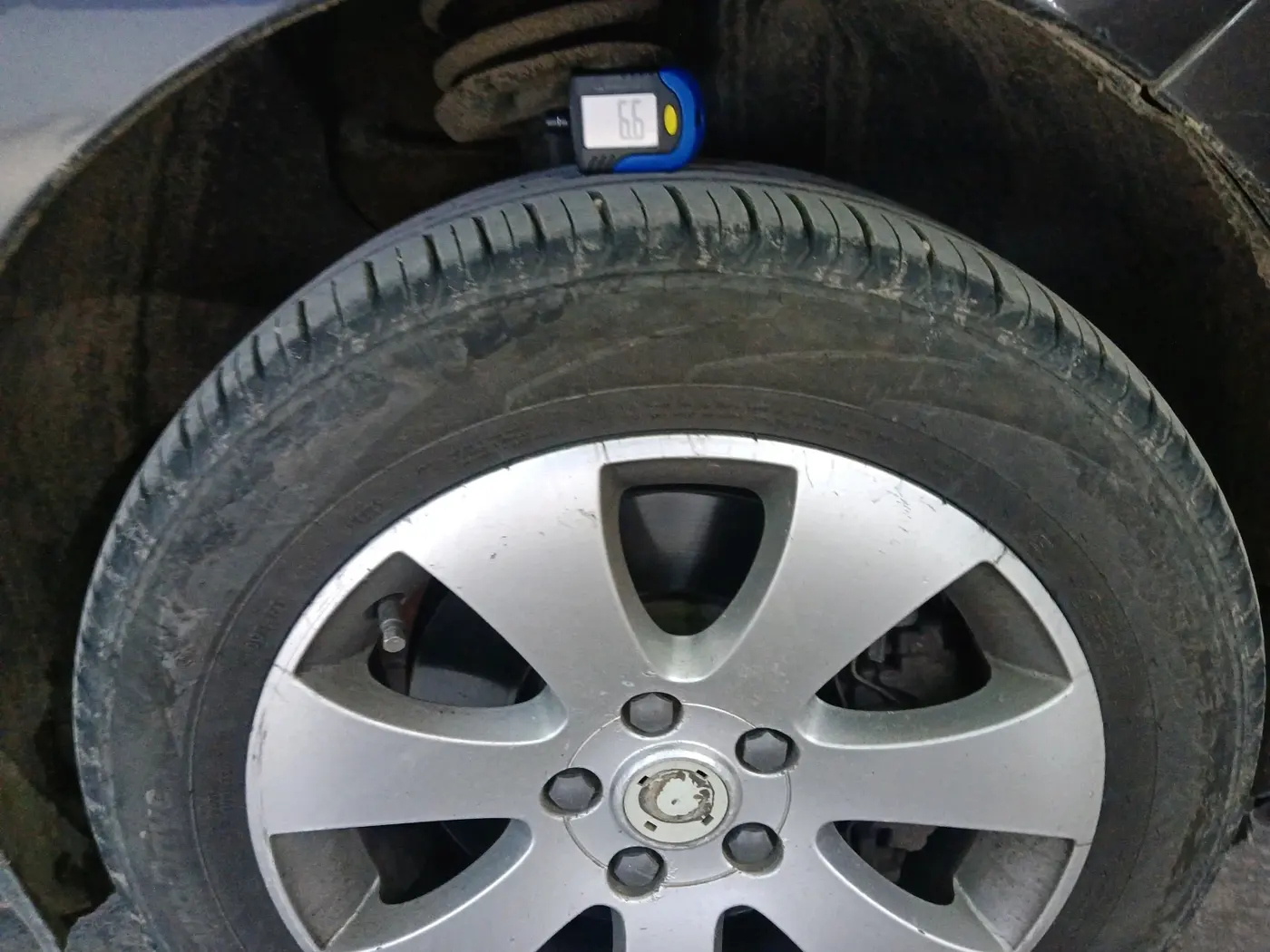 2011 Skoda Superb ELEGANCE 1.8 TSI AT, Petrol, Automatic, 44,691 km, tyre