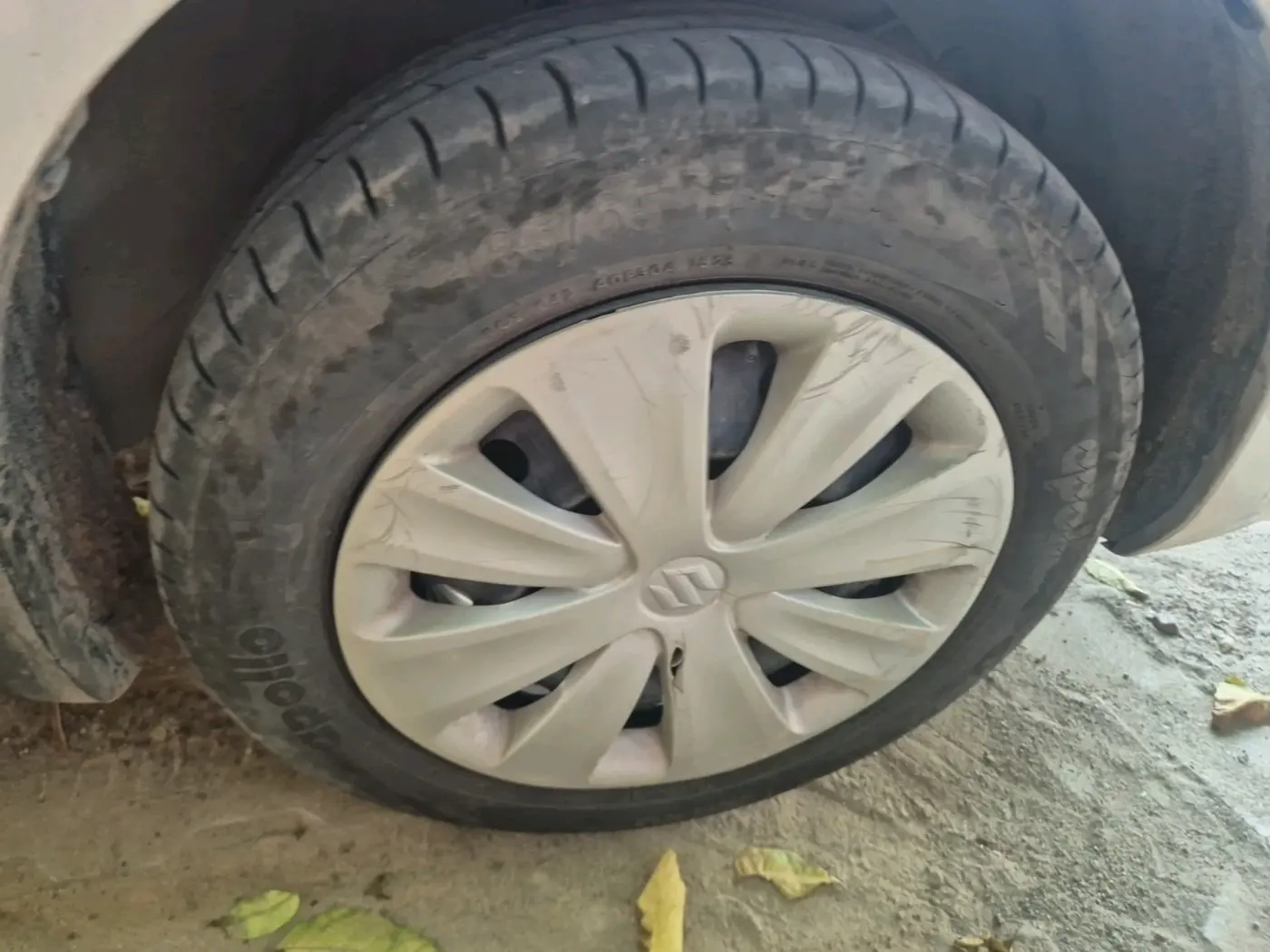 2018 Maruti Ertiga VXI SHVS, Petrol, Manual, 2,07,865 km, tyre