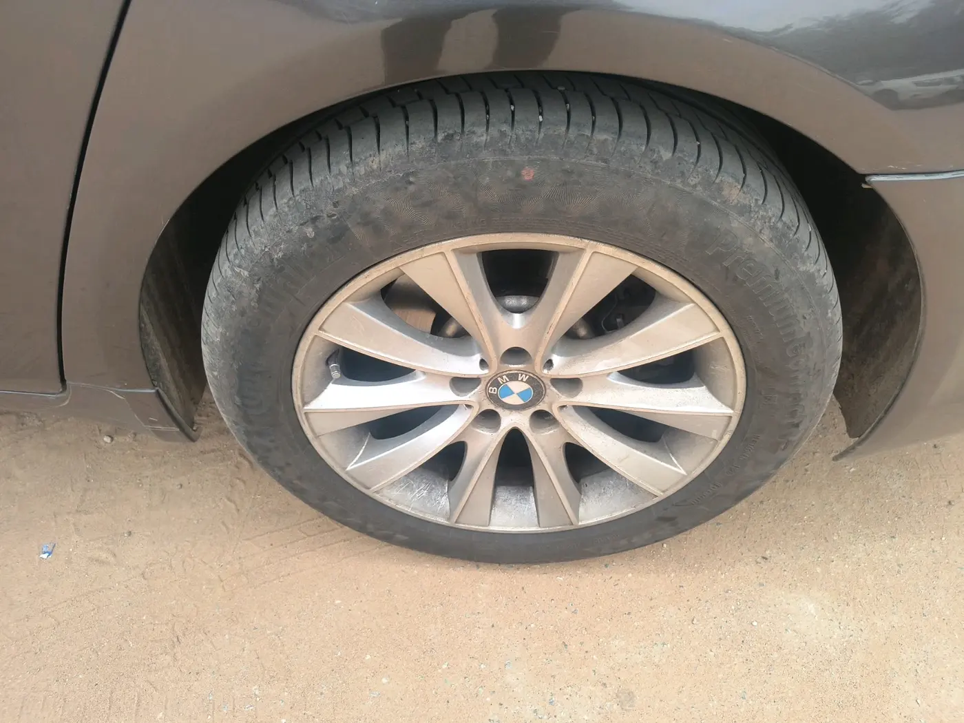 2014 BMW 7 Series 730L D, Diesel, Automatic, 1,53,472 km, tyre