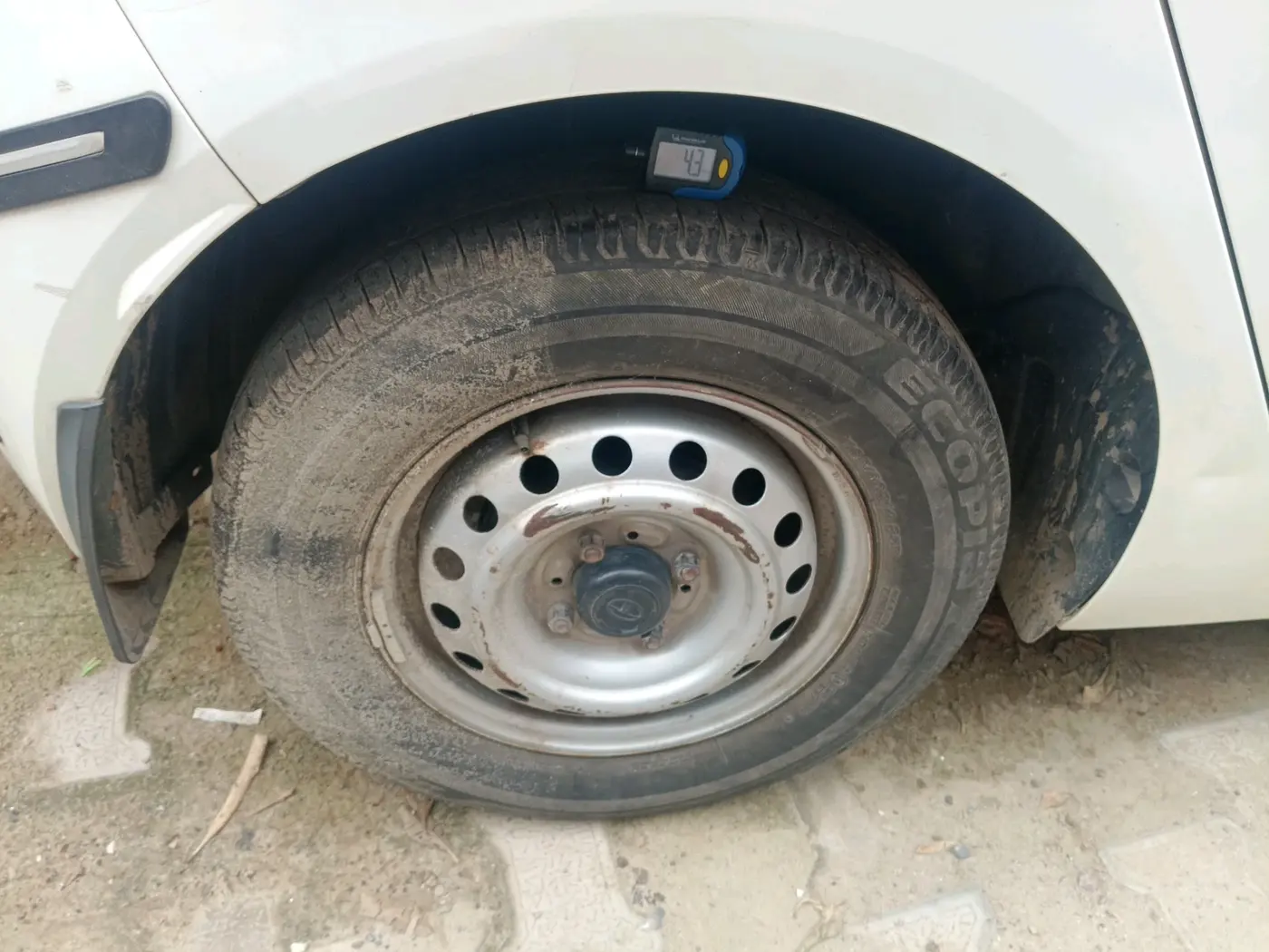 2021 Tata ALTROZ XE PETROL, Petrol, Manual, 46,808 km, tyre