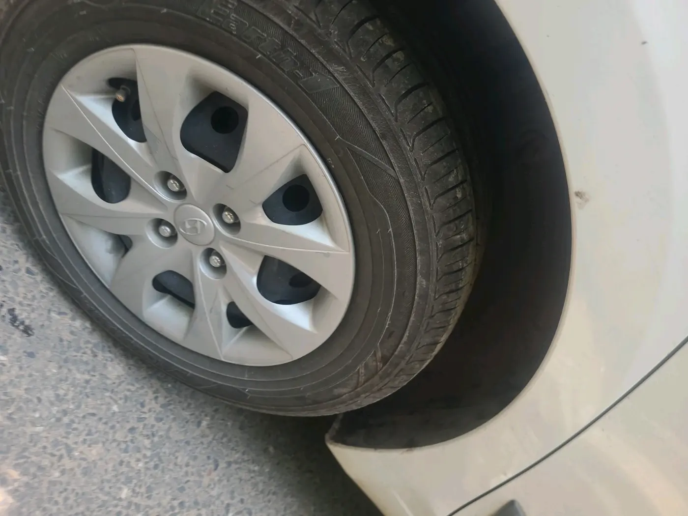 2017 Hyundai Elite i20 SPORTZ 1.2, Petrol, Manual, 39,148 km, tyre
