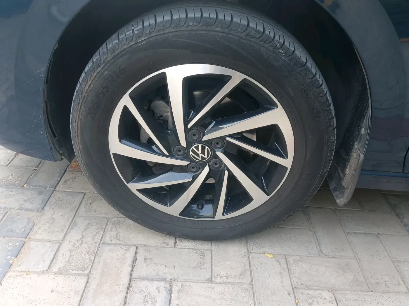 2023 Volkswagen VIRTUS Topline 1.0 TSI Automatic, Petrol, Automatic, 15,060 km, tyre