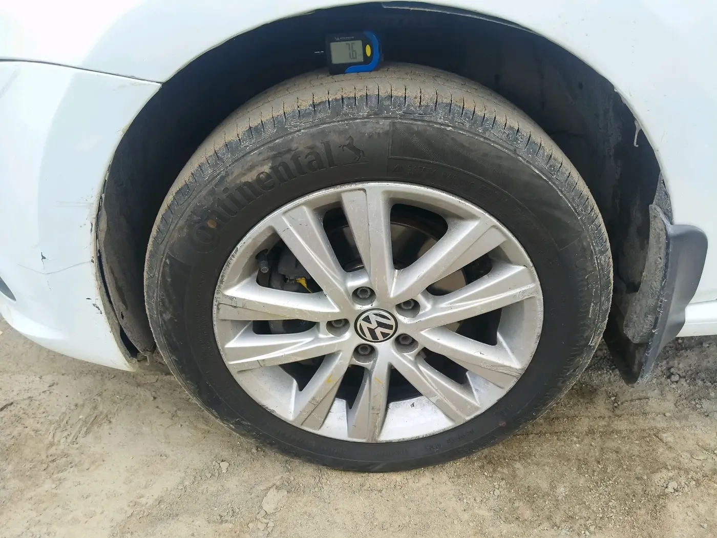 2015 Volkswagen Polo GT TSI AT, Petrol, Automatic, 87,939 km, tyre