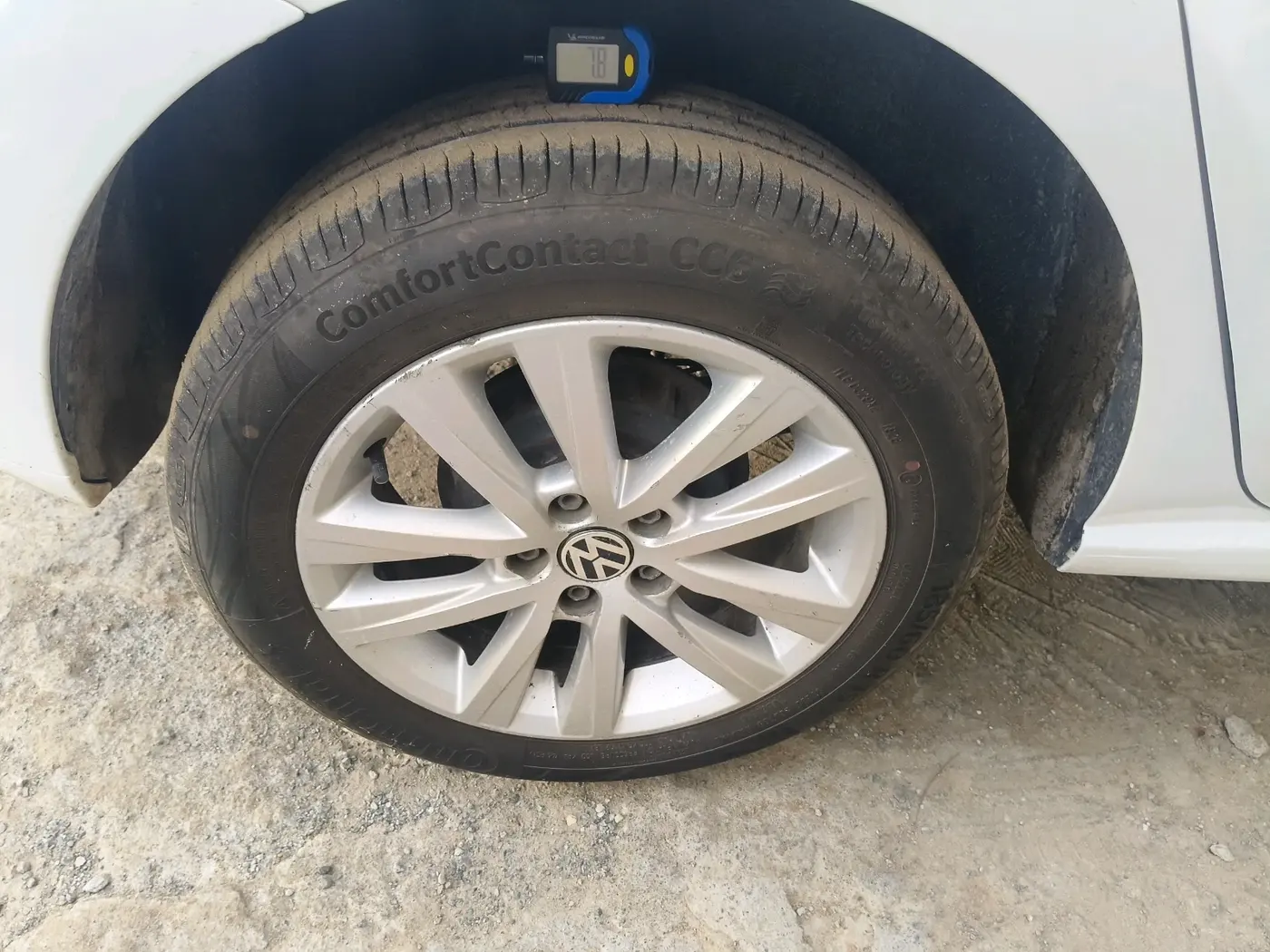 2015 Volkswagen Polo GT TSI AT, Petrol, Automatic, 87,939 km, tyre