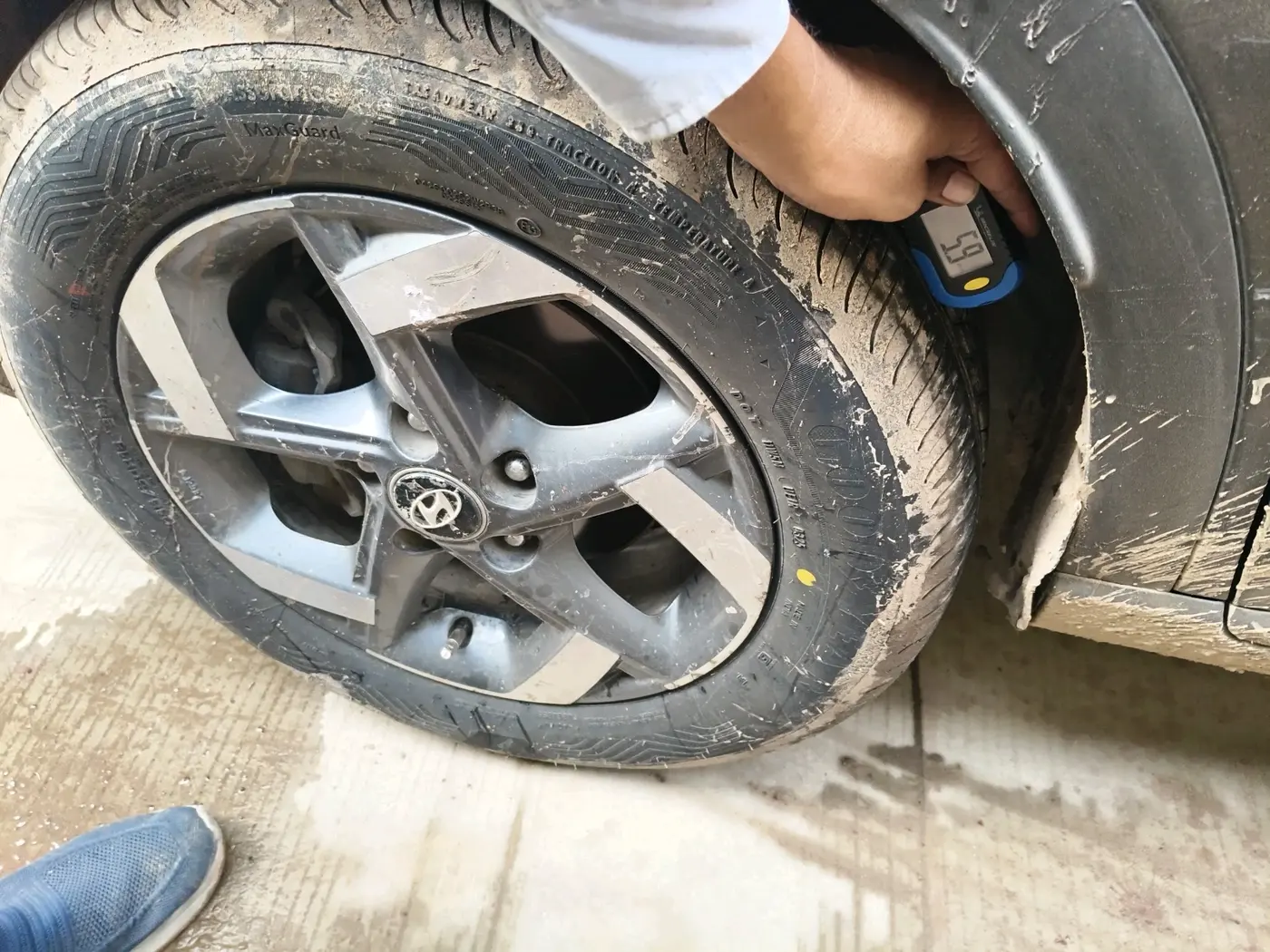 2019 Hyundai VENUE SX 1.4 CRDI, Diesel, Manual, 1,03,716 km, tyre