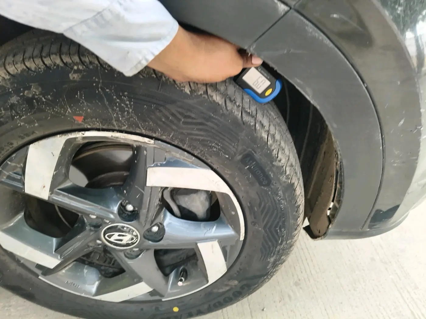 2019 Hyundai VENUE SX 1.4 CRDI, Diesel, Manual, 1,03,716 km, tyre