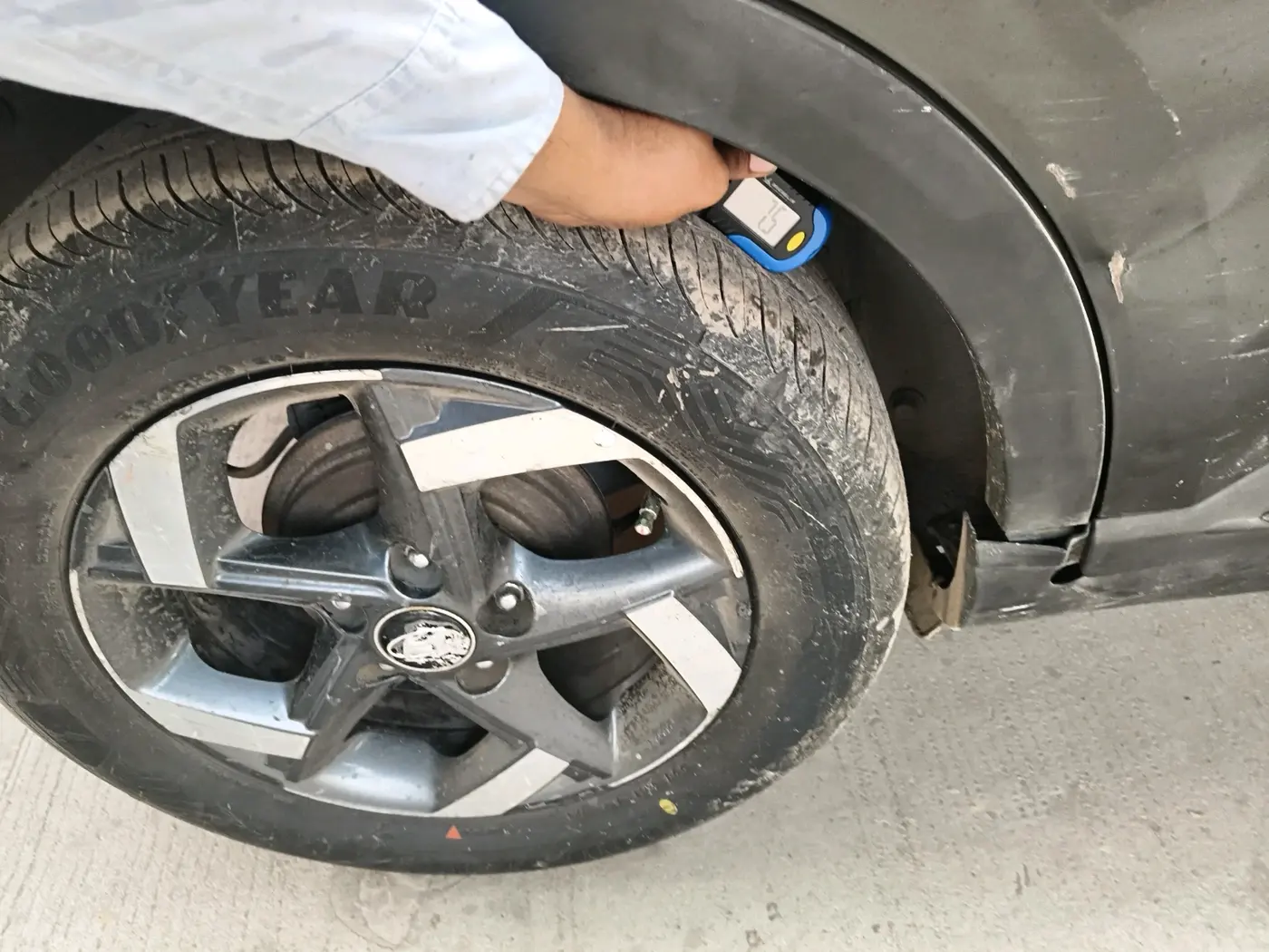 2019 Hyundai VENUE SX 1.4 CRDI, Diesel, Manual, 1,03,716 km, tyre