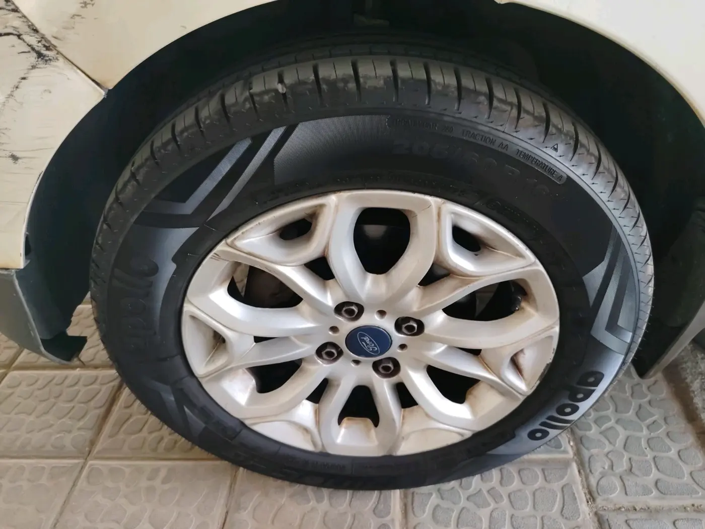 2016 Ford Ecosport TITANIUM+ 1.5L DIESEL, Diesel, Manual, 1,68,023 km, tyre