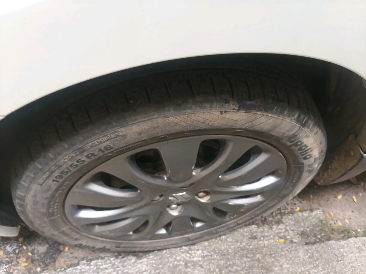 2016 Maruti Baleno ZETA PETROL 1.2, Petrol, Manual, 33,235 km, tyre