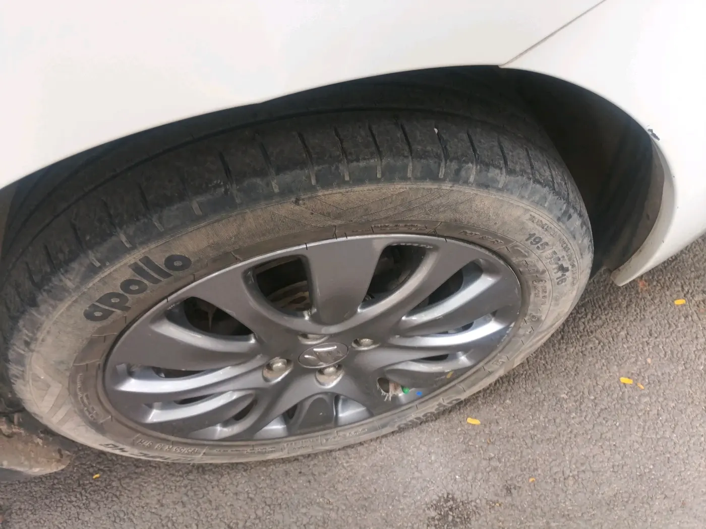 2016 Maruti Baleno ZETA PETROL 1.2, Petrol, Manual, 33,235 km, tyre