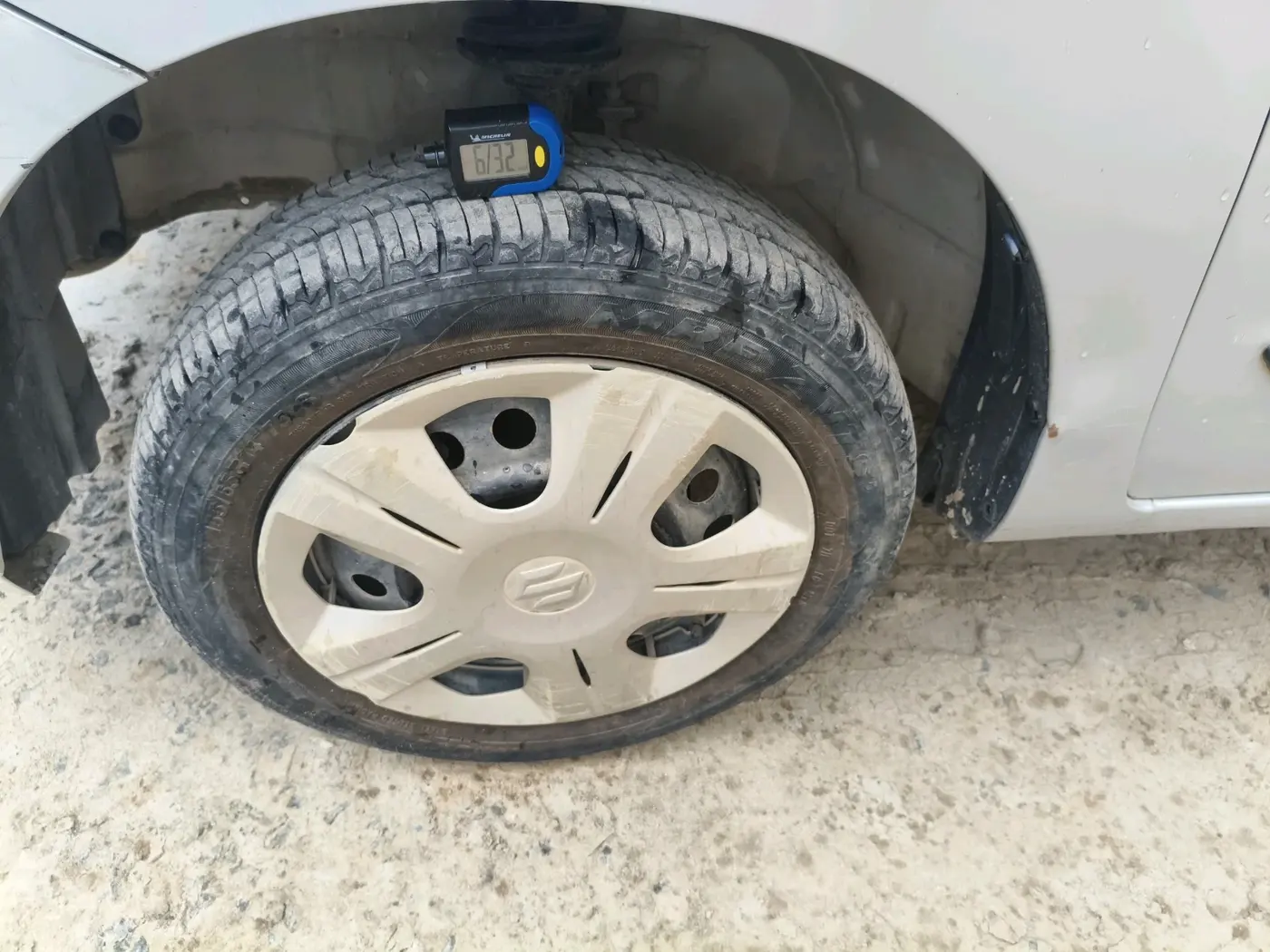 2013 Maruti Wagon R 1.0 VXI, Petrol, Manual, 26,635 km, tyre