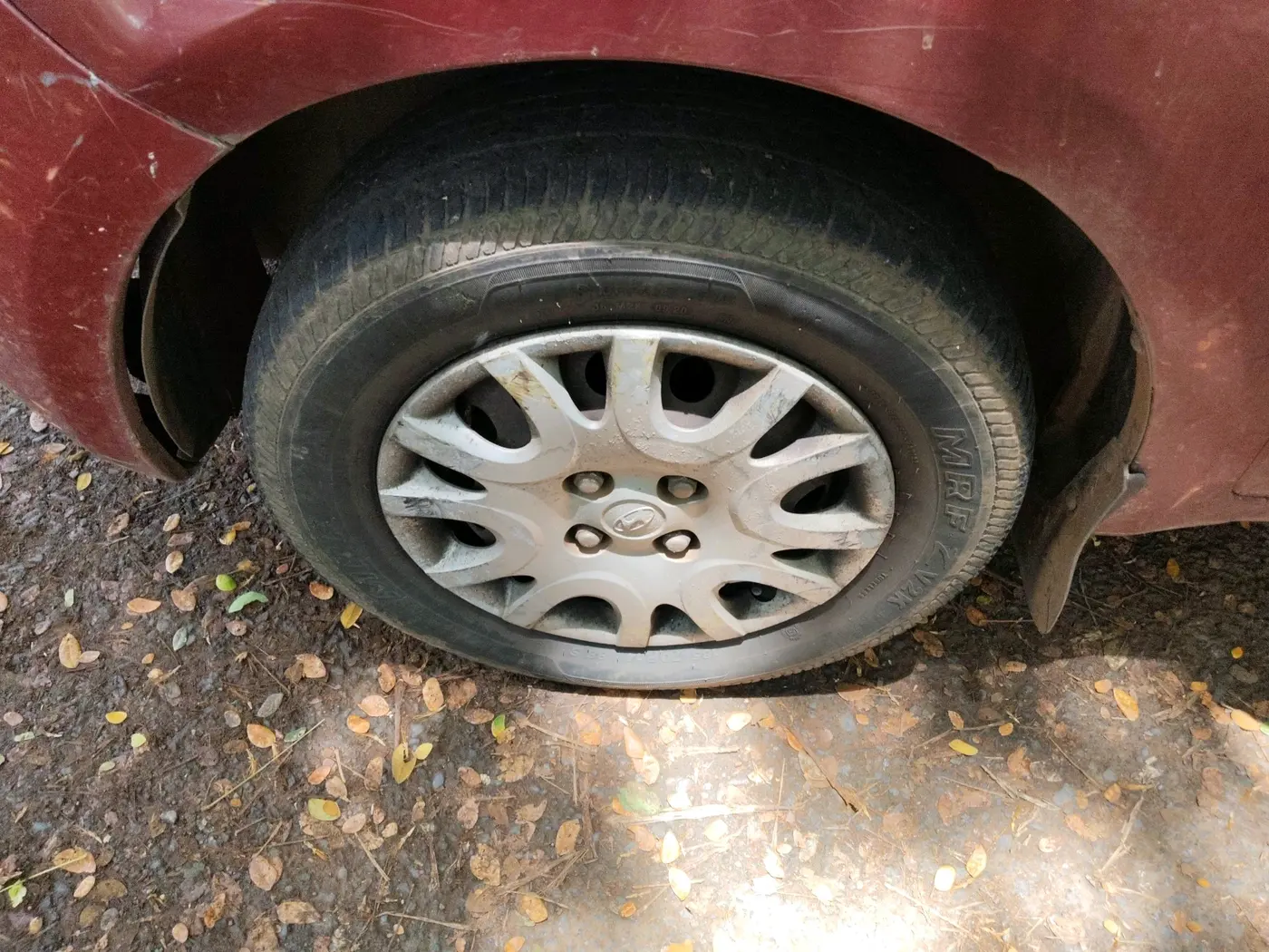 2011 Hyundai i20 MAGNA 1.2, Petrol, Manual, 70,628 km, tyre