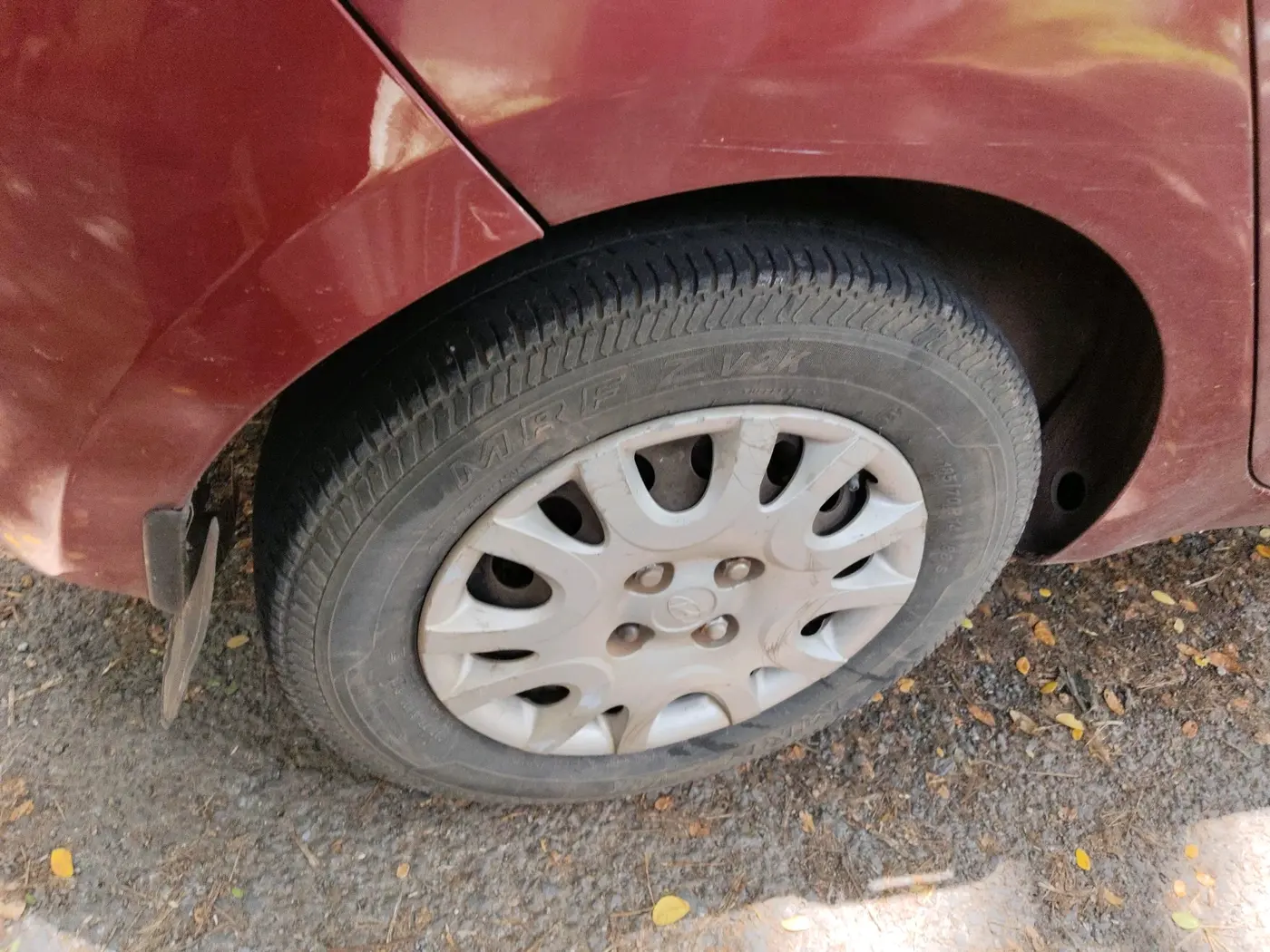 2011 Hyundai i20 MAGNA 1.2, Petrol, Manual, 70,628 km, tyre