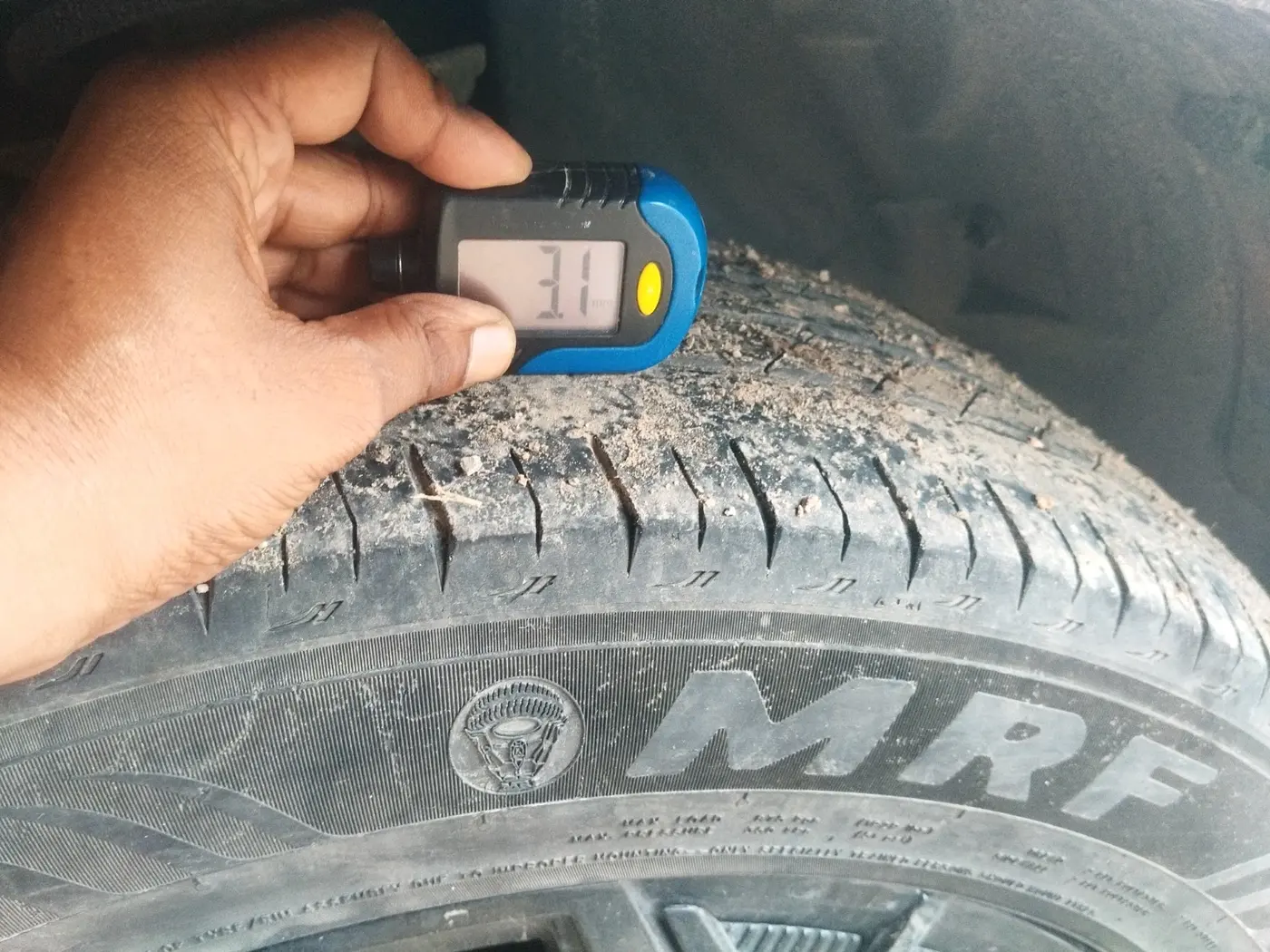 2024 Tata Harrier ADVENTURE PLUS DARK EDITION AT, Diesel, Automatic, 51,830 km, tyre