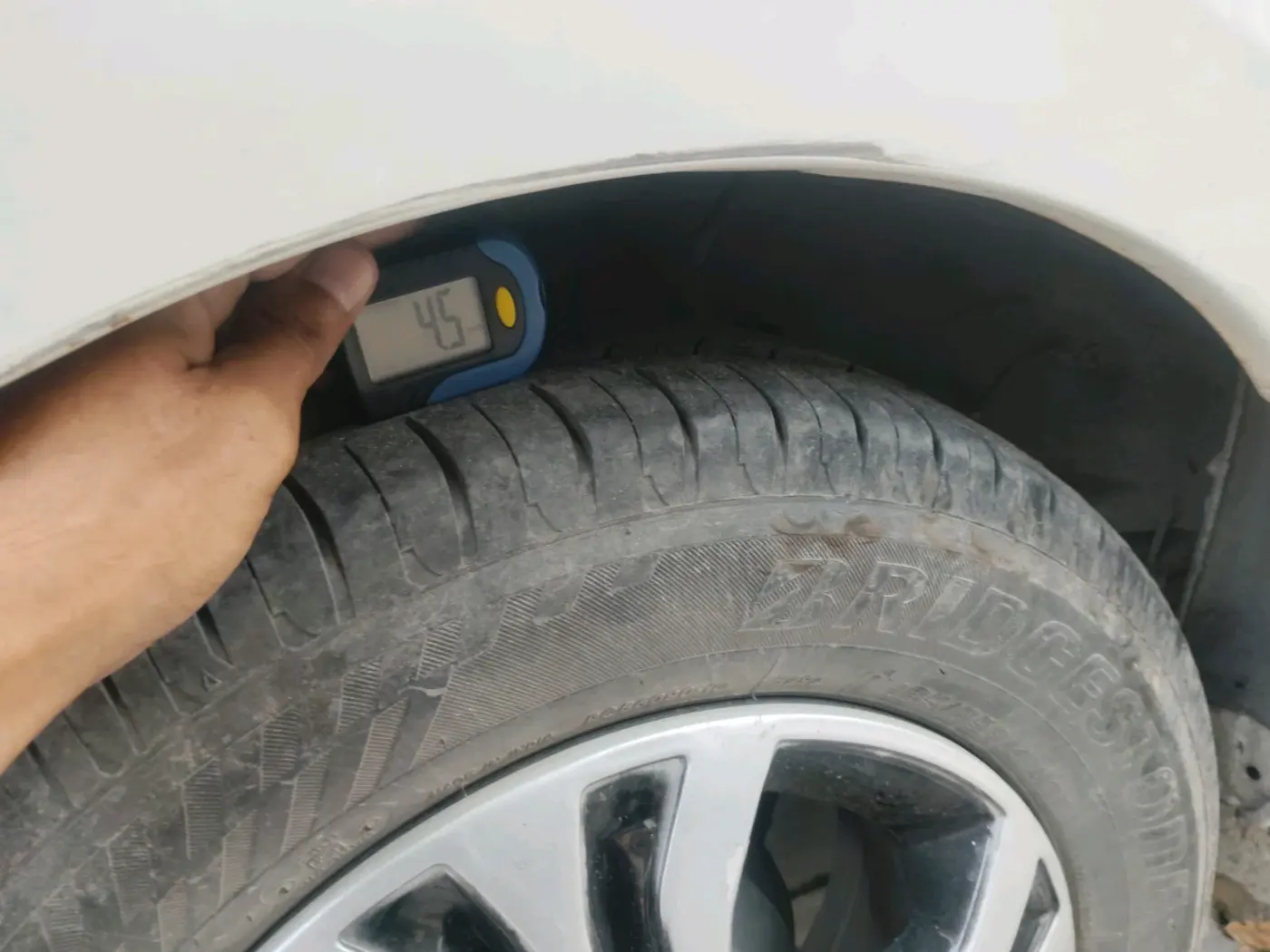 2019 Tata Tiago XZ PETROL, Petrol, Manual, 77,127 km, tyre