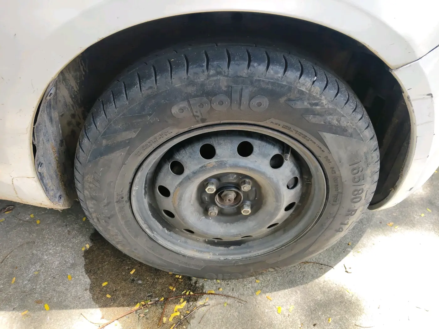 2013 Maruti Ritz VDI, Diesel, Manual, 2,31,869 km, tyre