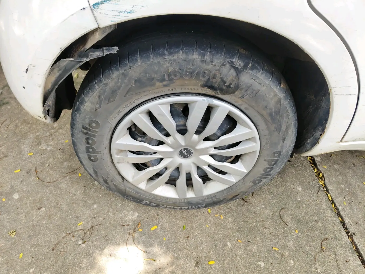 2013 Maruti Ritz VDI, Diesel, Manual, 2,31,869 km, tyre
