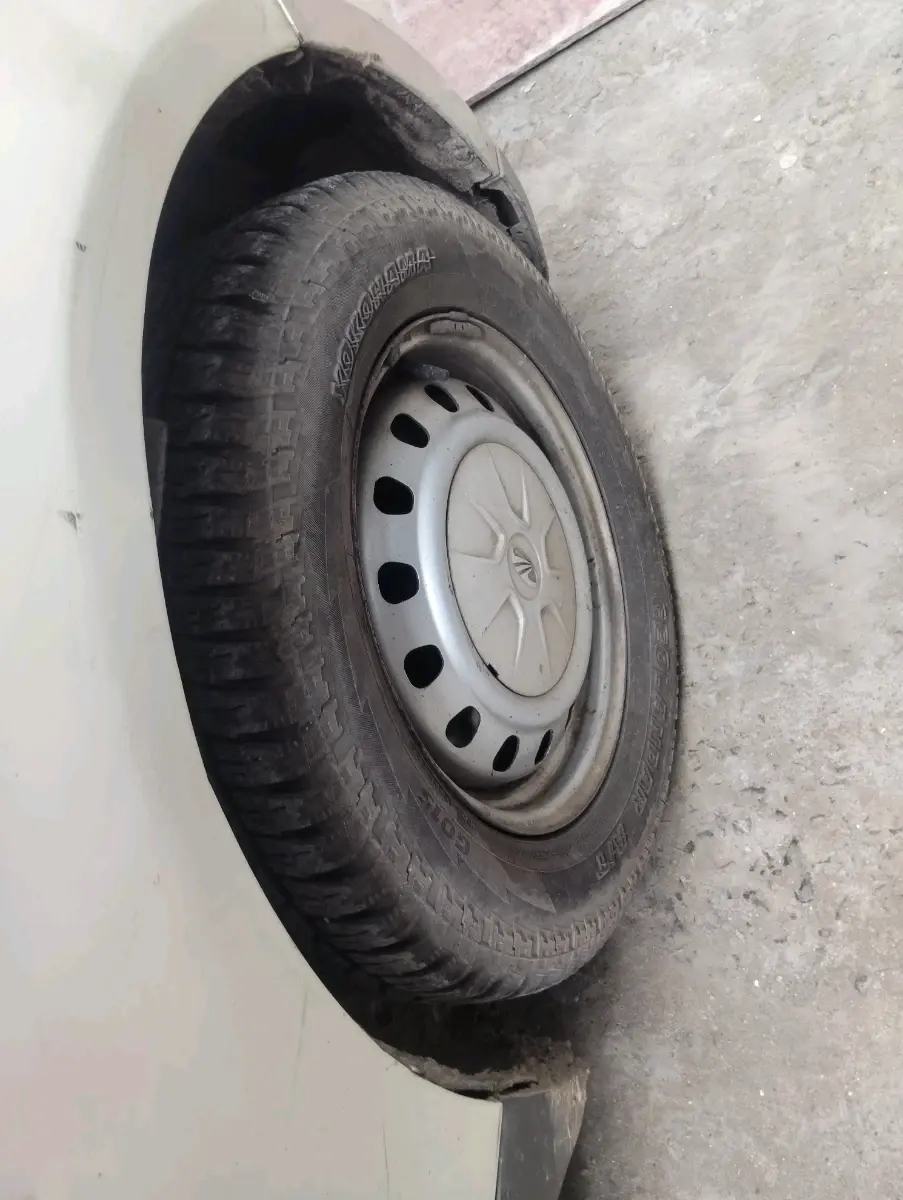 2020 Mahindra MARAZZO M2 7STR, Diesel, Manual, 1,20,477 km, tyre