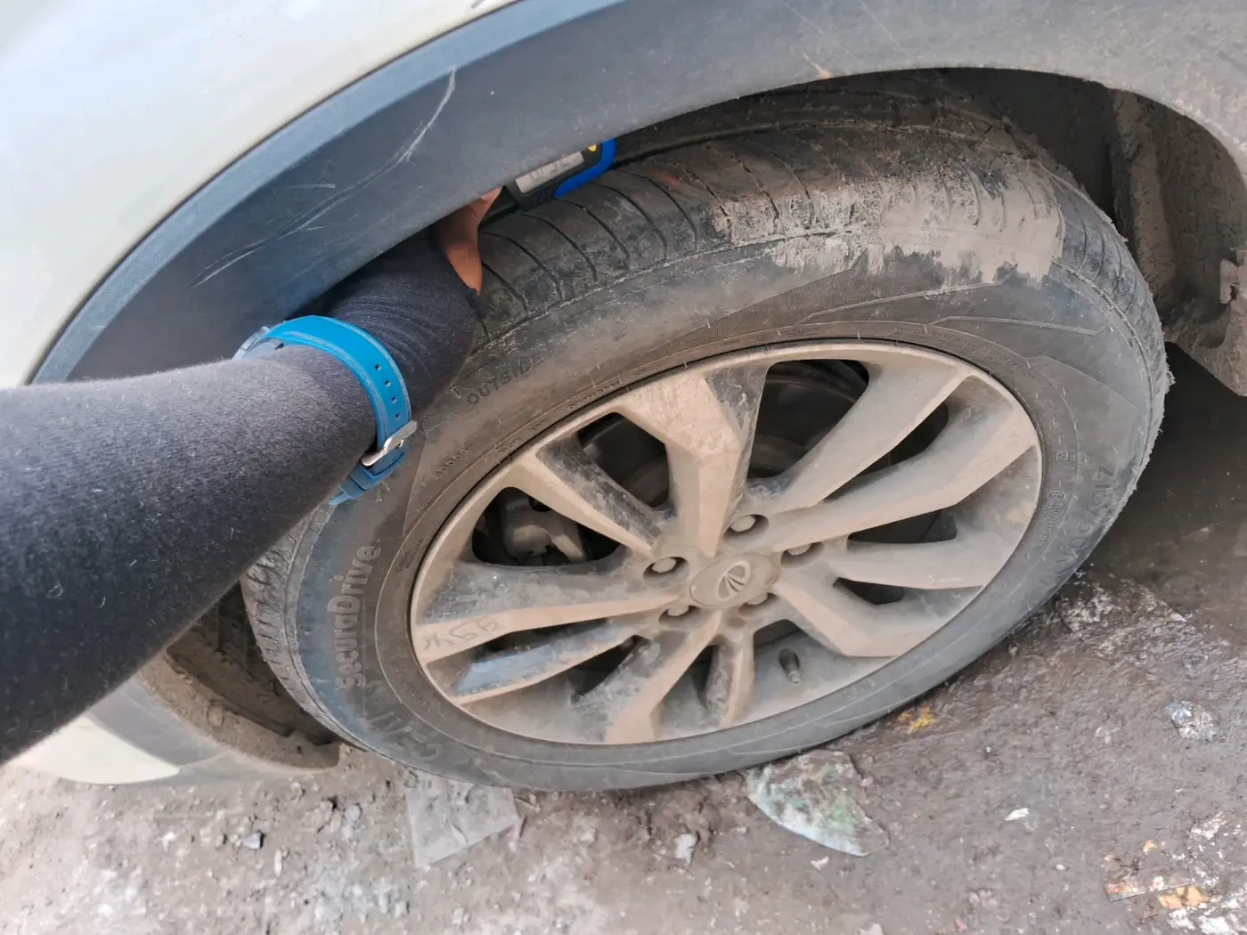 2019 Mahindra XUV300 W8 (O) 1.5 DIESEL AMT, Diesel, Automatic, 88,291 km, tyre