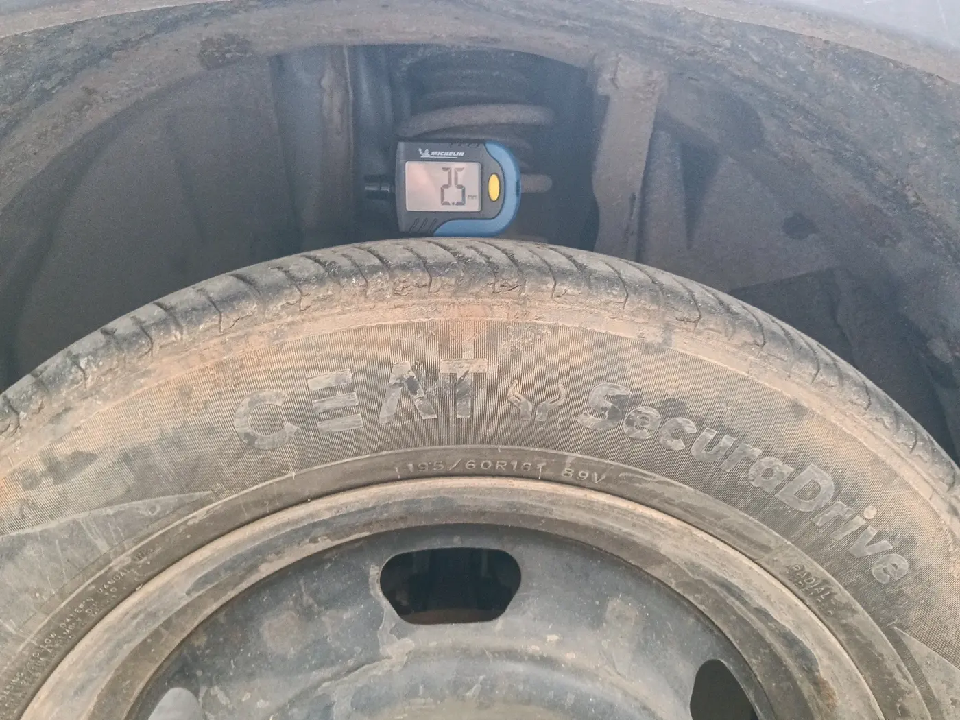2022 Nissan MAGNITE XL, Petrol, Manual, 66,145 km, tyre
