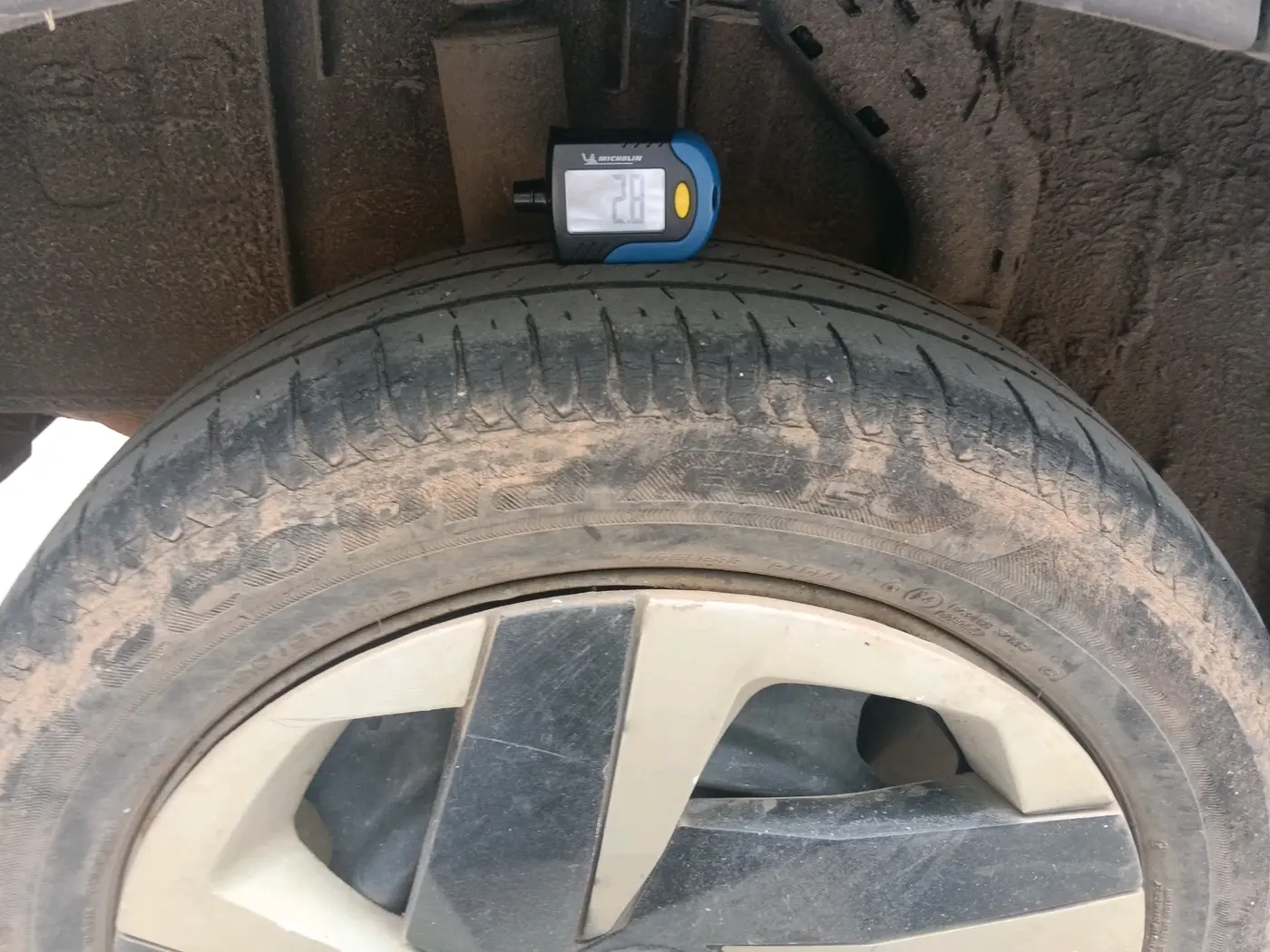 2022 Nissan MAGNITE XL, Petrol, Manual, 66,145 km, tyre