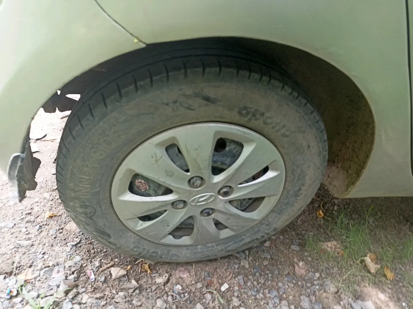 2011 Hyundai i10 MAGNA 1.2 AT, Petrol, Automatic, 92,582 km, tyre