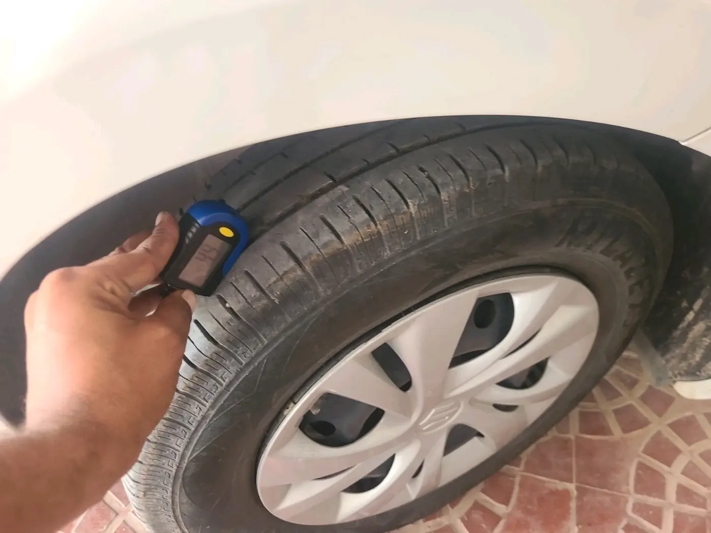 2022 Maruti Swift VXI, Petrol, Manual, 91,452 km, tyre