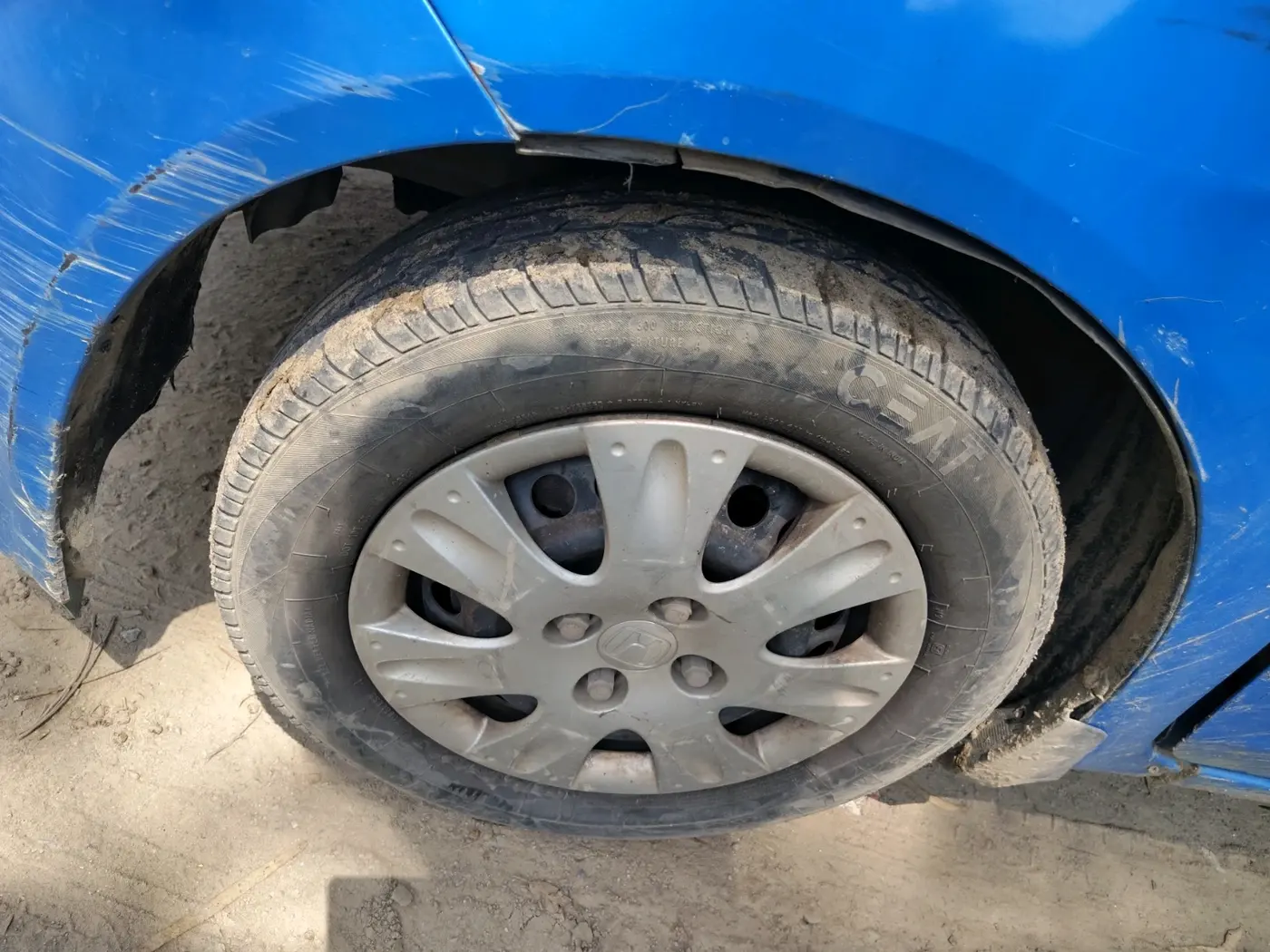 2012 Honda Brio S MT, CNG, Manual, 1,74,966 km, tyre