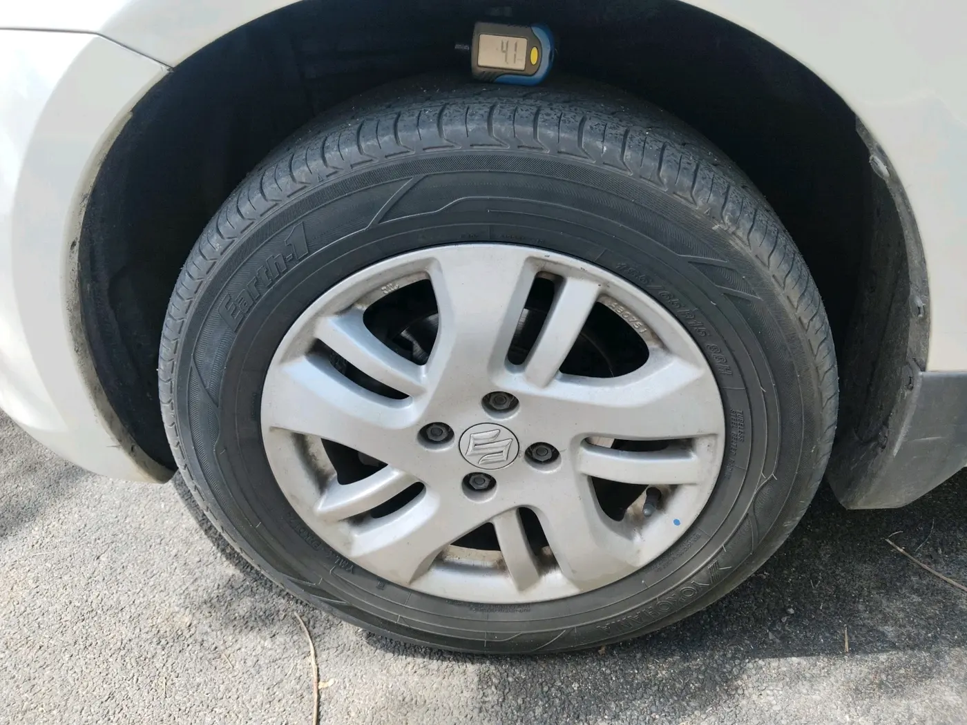 2014 Maruti Swift VDI, Diesel, Manual, 1,39,716 km, tyre