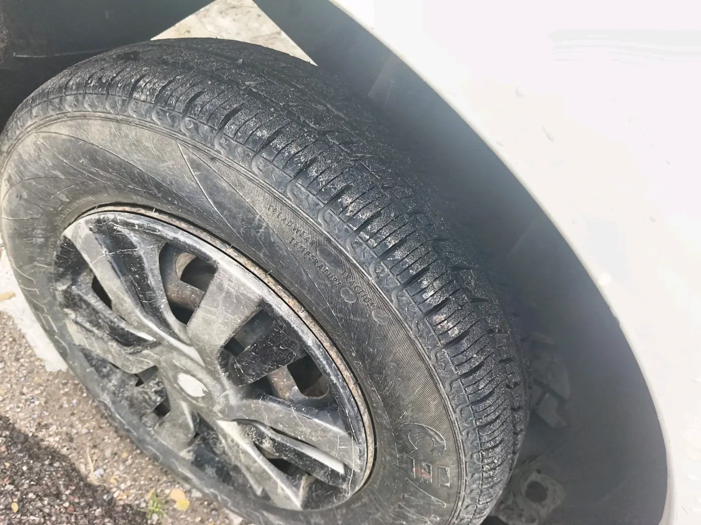 2016 Datsun Redi Go A, Petrol, Manual, 76,505 km, tyre