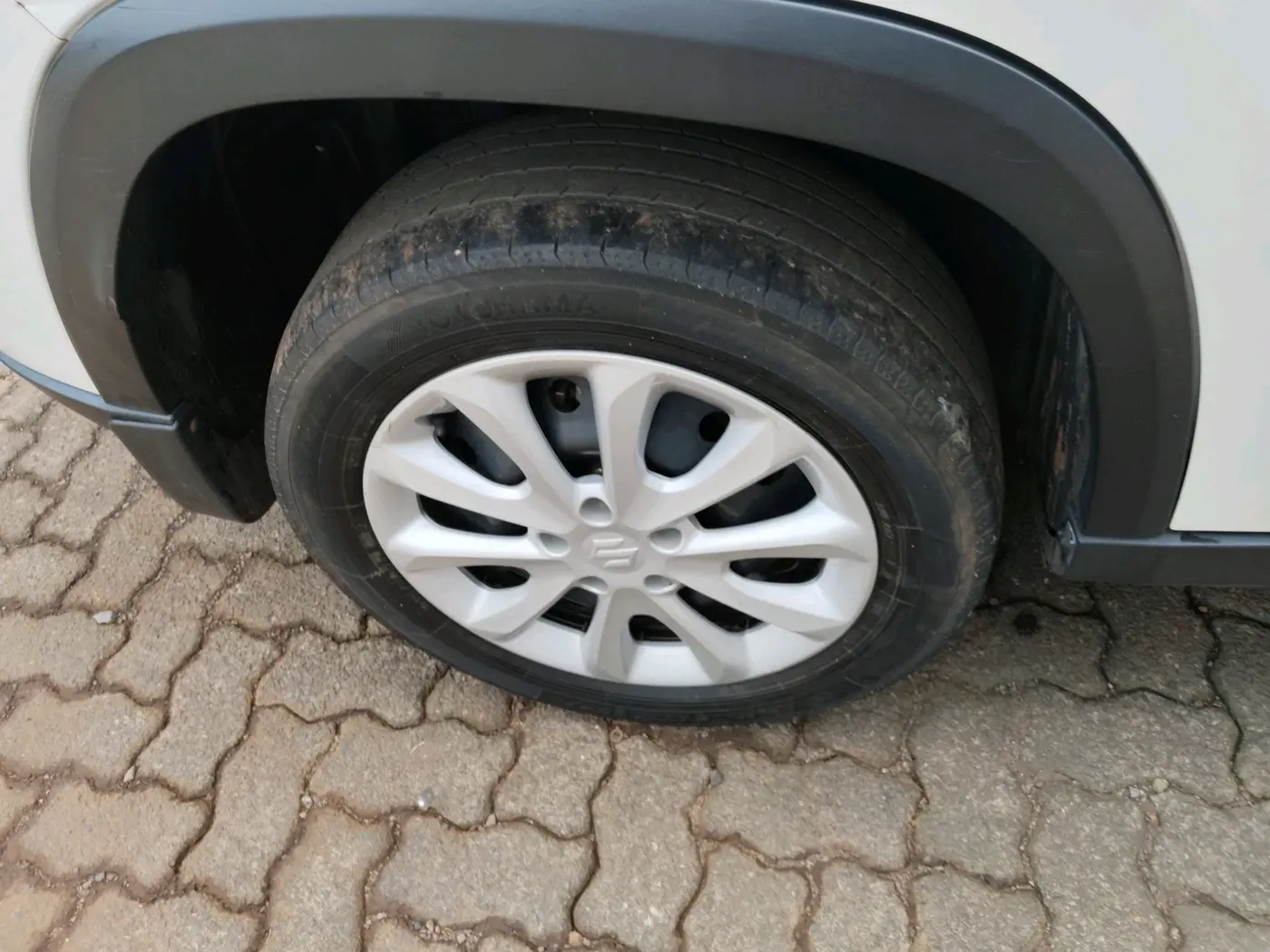 2023 Maruti Grand Vitara SIGMA SMART HYBRID, Petrol, Manual, 8,107 km, tyre