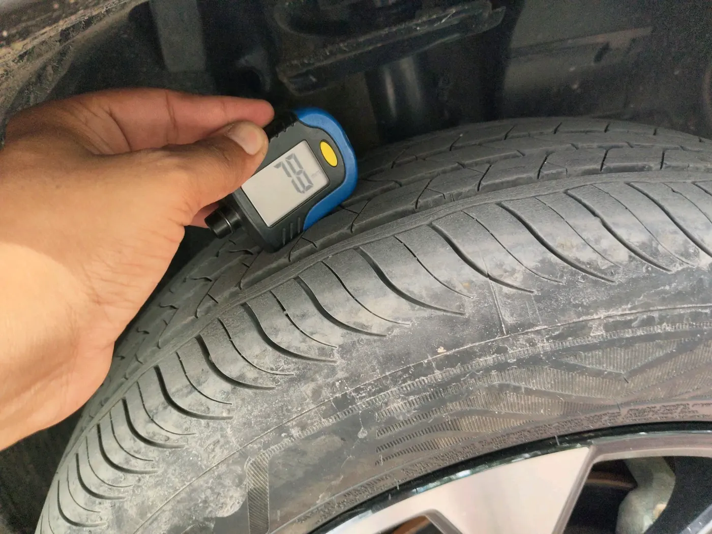 2025 Tata PUNCH Accomplished Plus (S) iCNG, CNG, Manual, 7,671 km, tyre