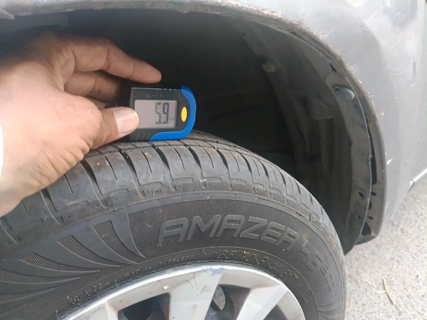 2012 Maruti Ritz VXI, Petrol, Manual, 1,00,609 km, tyre