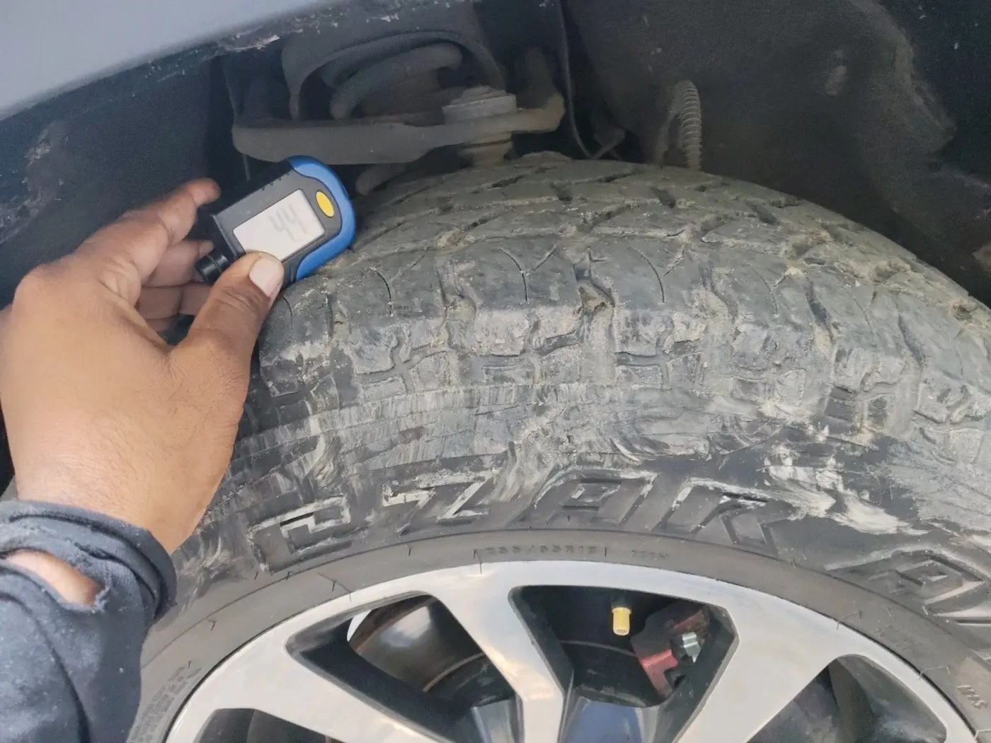 2023 Mahindra SCORPIO-N Z4 DIESEL AT 2WD 7 STR, Diesel, Automatic, 47,201 km, tyre