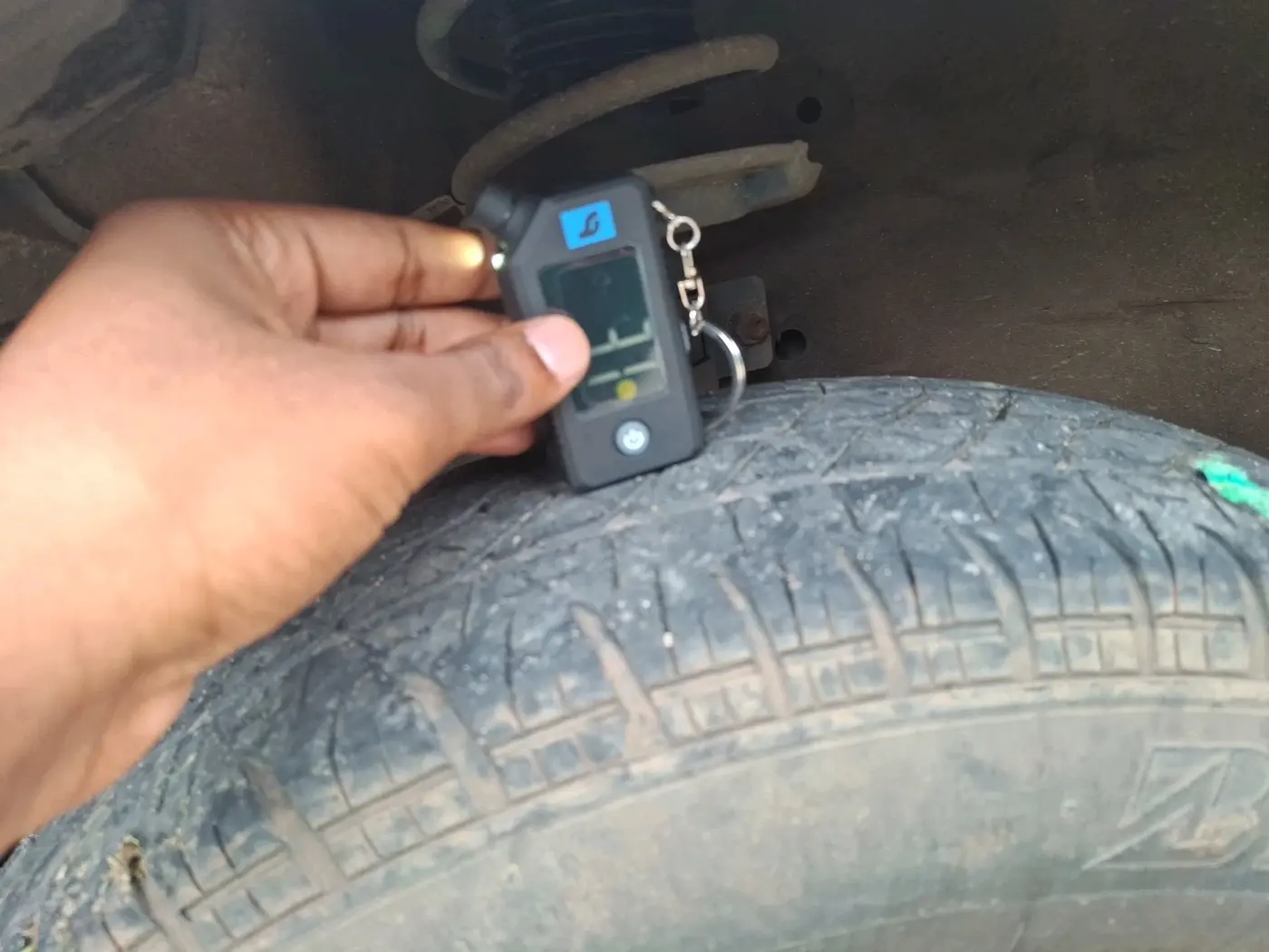 2017 Maruti Swift VXI O, Petrol, Manual, 1,11,301 km, tyre