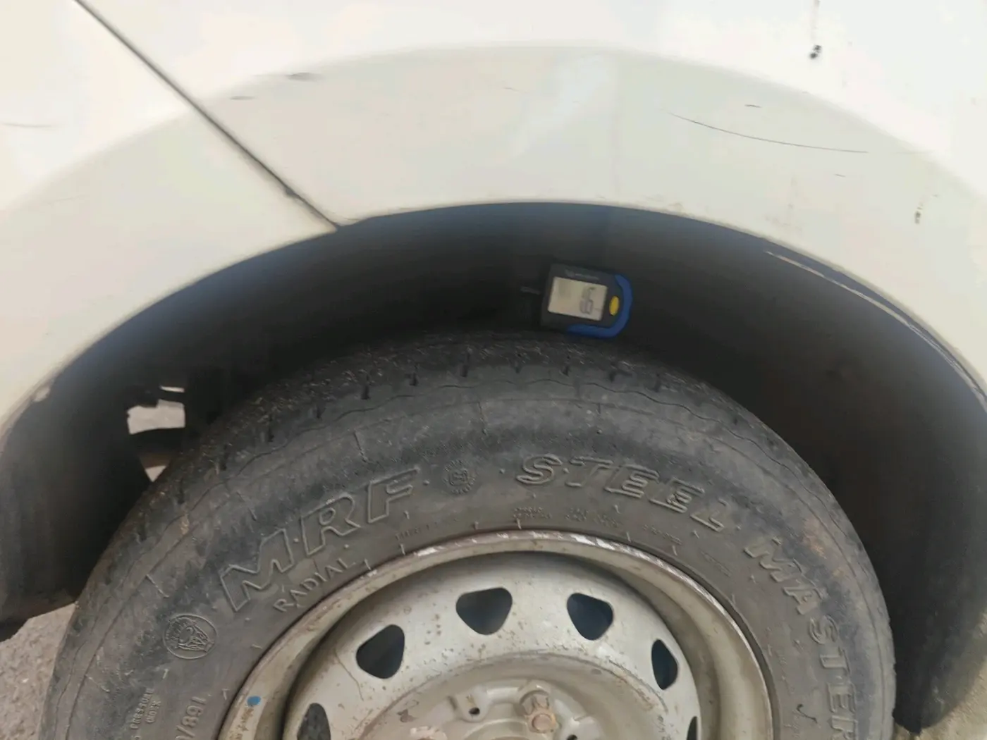 2013 Tata Indica Vista LX TDI, Diesel, Manual, 1,30,222 km, tyre