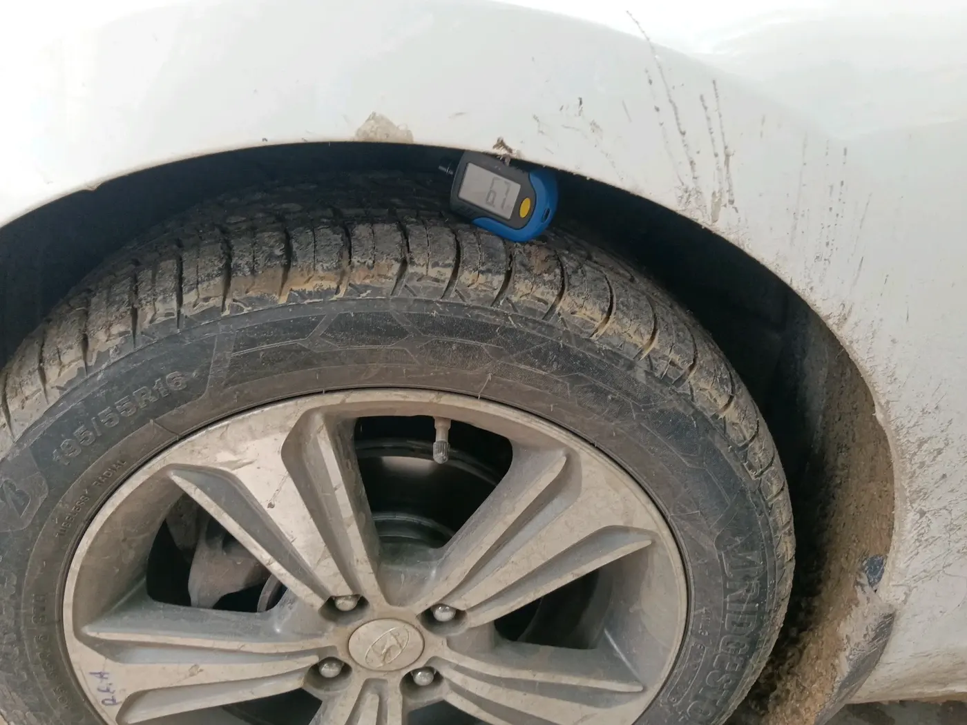 2018 Hyundai Verna 1.6 CRDI SX + AT, Diesel, Automatic, 1,36,375 km, tyre