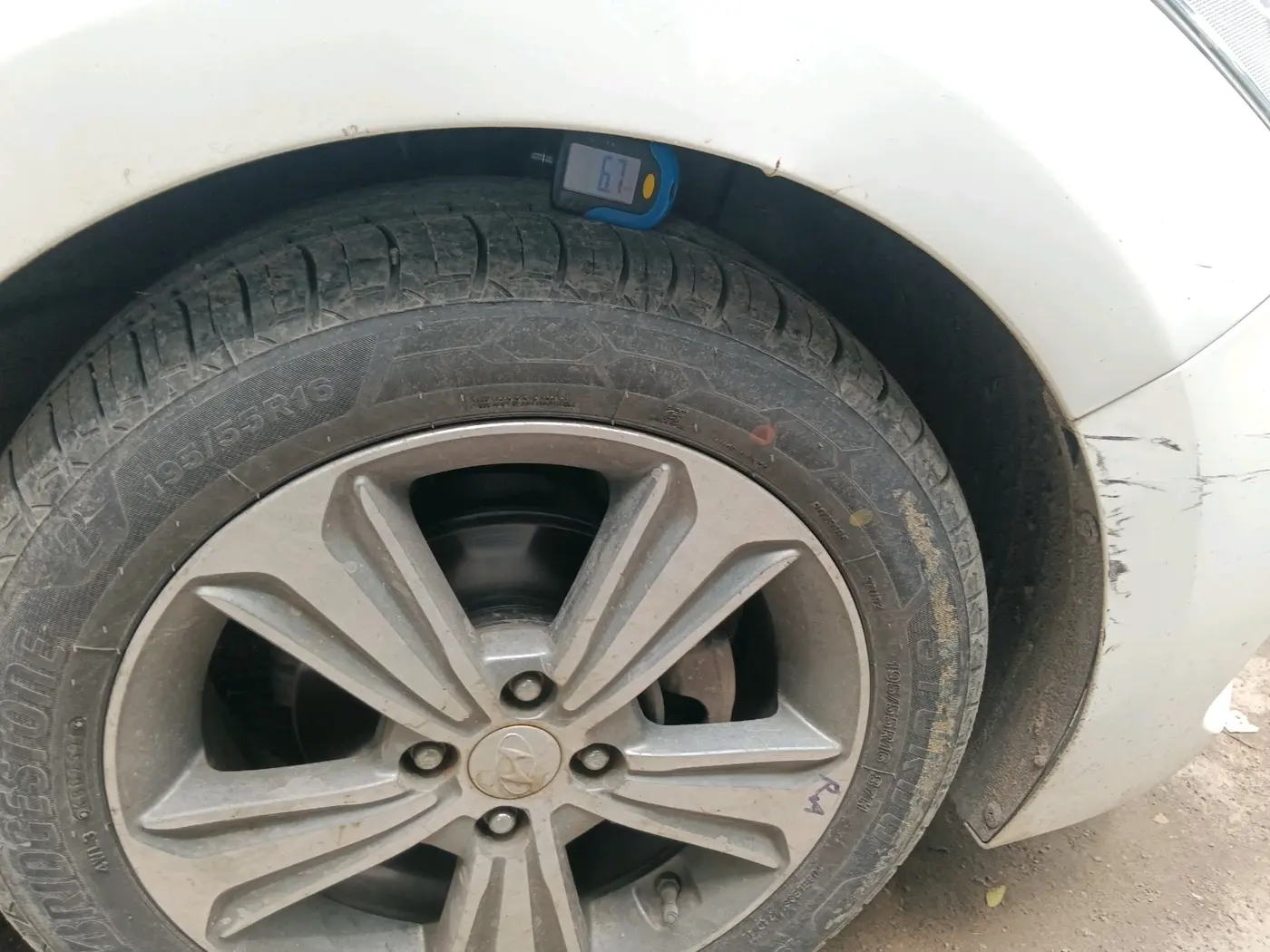 2018 Hyundai Verna 1.6 CRDI SX + AT, Diesel, Automatic, 1,36,375 km, tyre