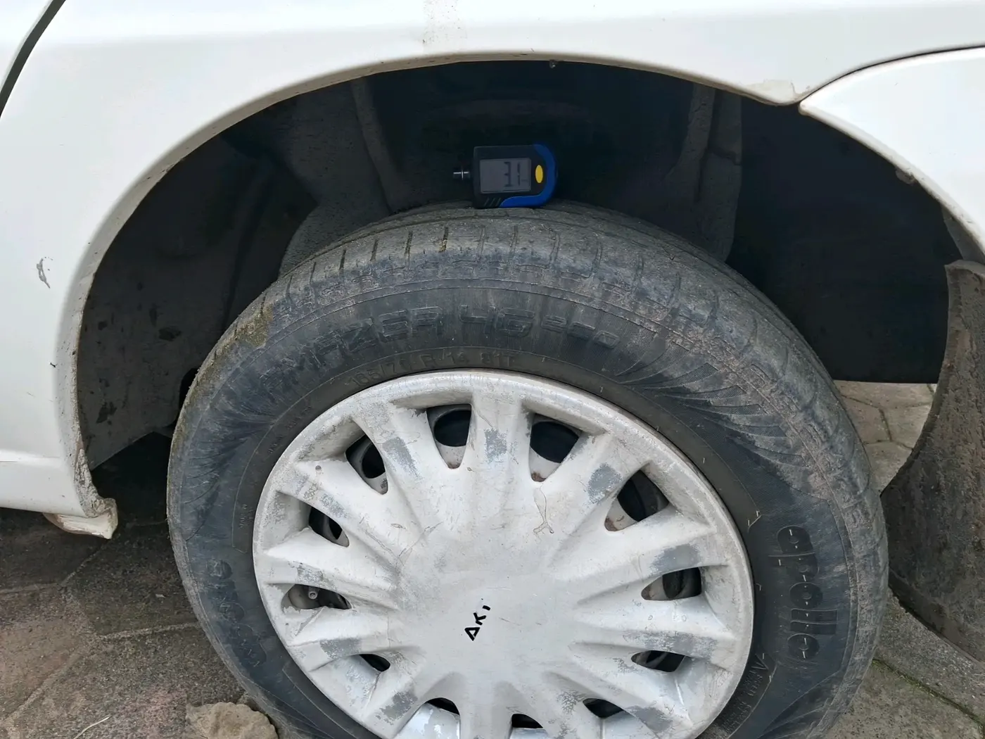 2015 Tata Indigo ECS LX TDI, Diesel, Manual, 1,46,359 km, tyre
