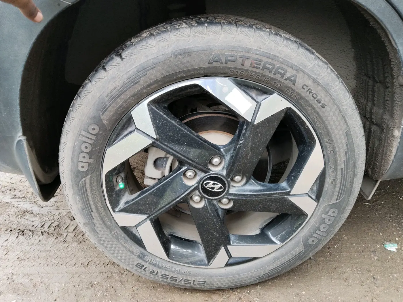 2021 Hyundai ALCAZAR PLATINUM 1.5 MT 7STR, Diesel, Manual, 70,800 km, tyre