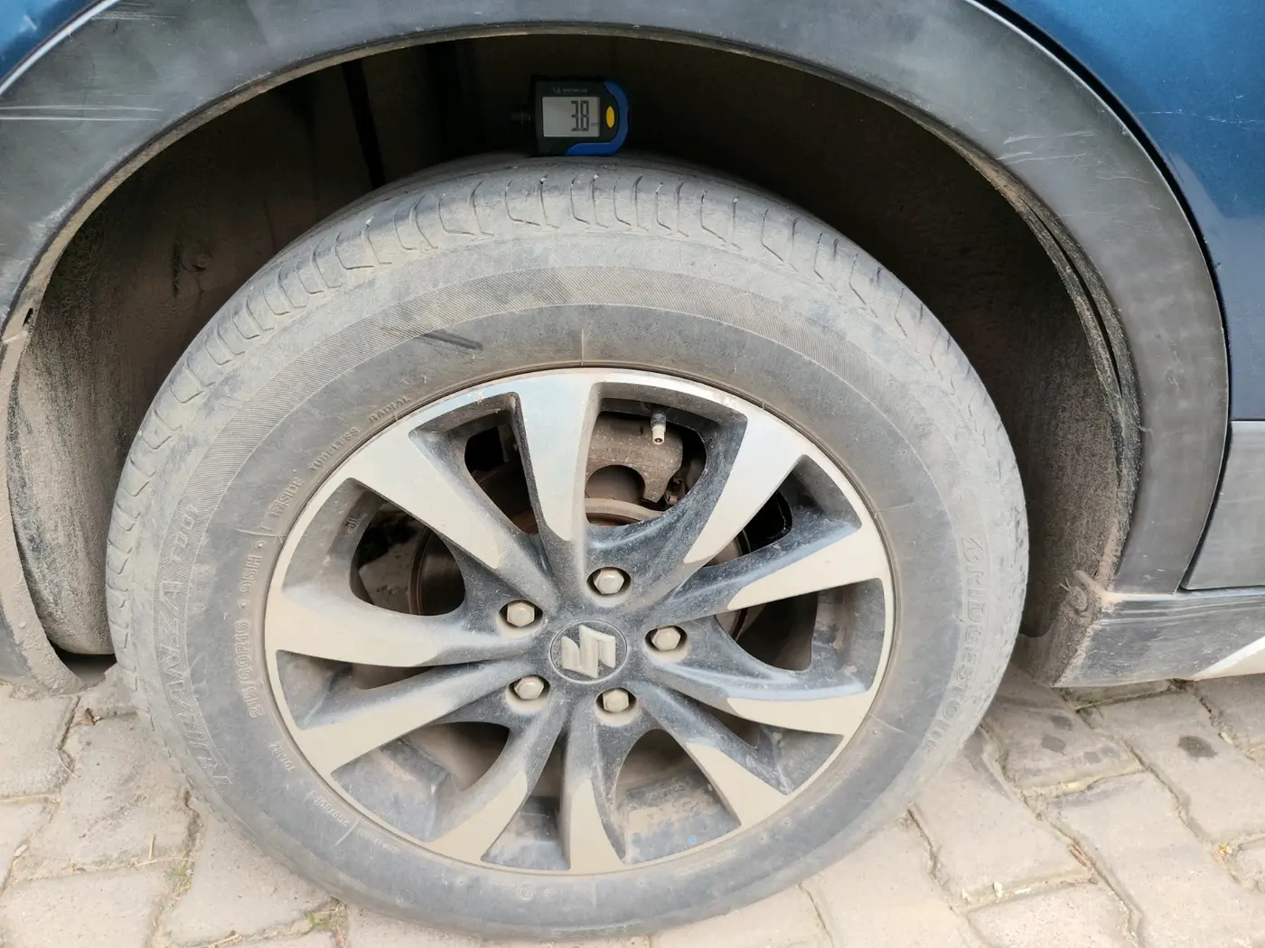 2017 Maruti S Cross ZETA 1.3, Diesel, Manual, 94,984 km, tyre