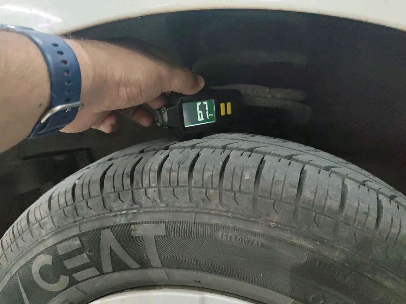 2014 Maruti Ritz VXI, Petrol, Manual, 1,54,199 km, tyre