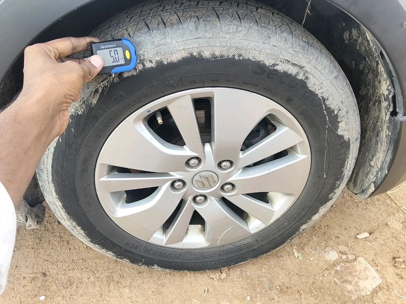 2015 Maruti S Cross ZETA 1.3, Diesel, Manual, 1,75,689 km, tyre