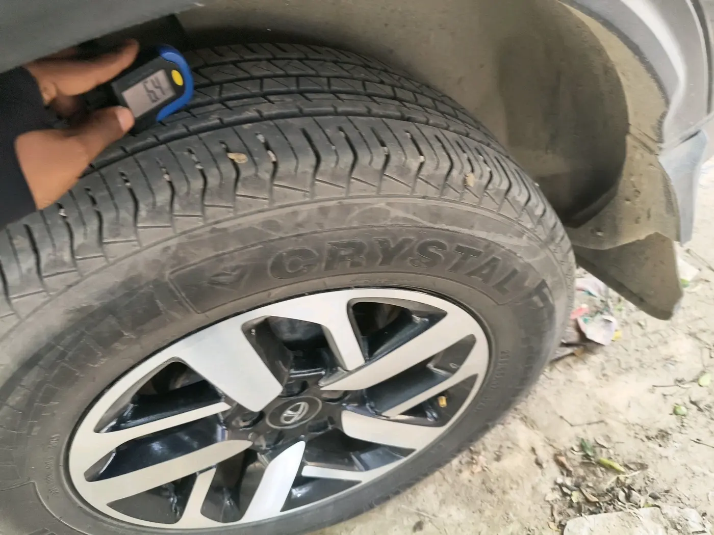 2021 Tata Harrier XM 2.0L KRYOTEC, Diesel, Manual, 71,538 km, tyre