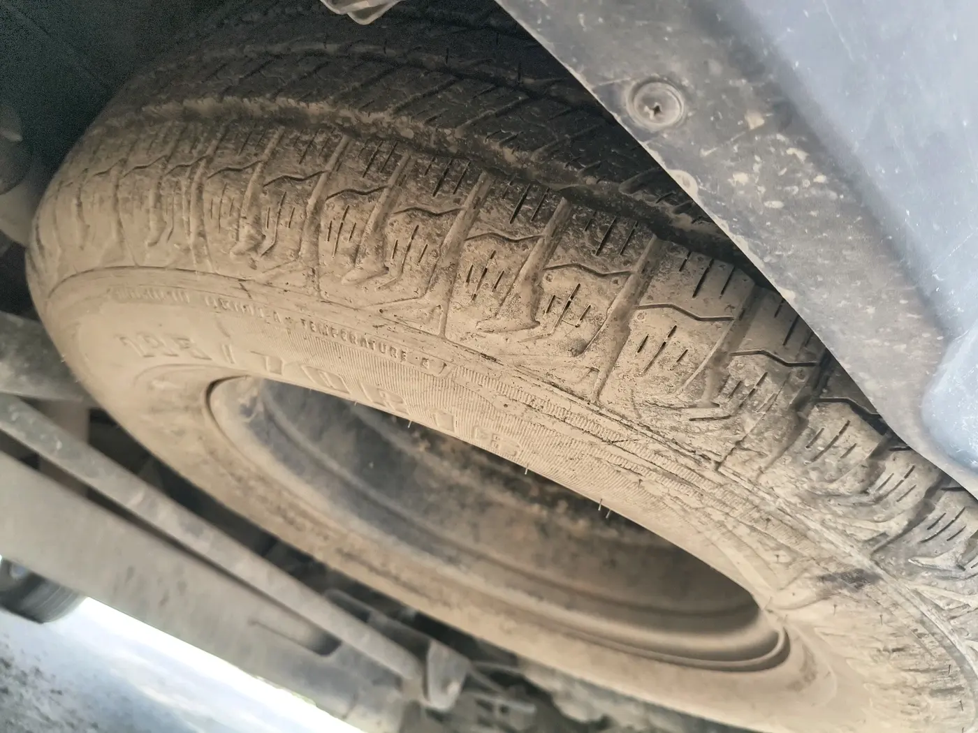 2021 Tata Harrier XM 2.0L KRYOTEC, Diesel, Manual, 71,538 km, tyre