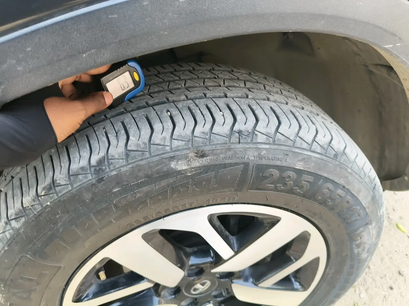 2021 Tata Harrier XM 2.0L KRYOTEC, Diesel, Manual, 71,538 km, tyre