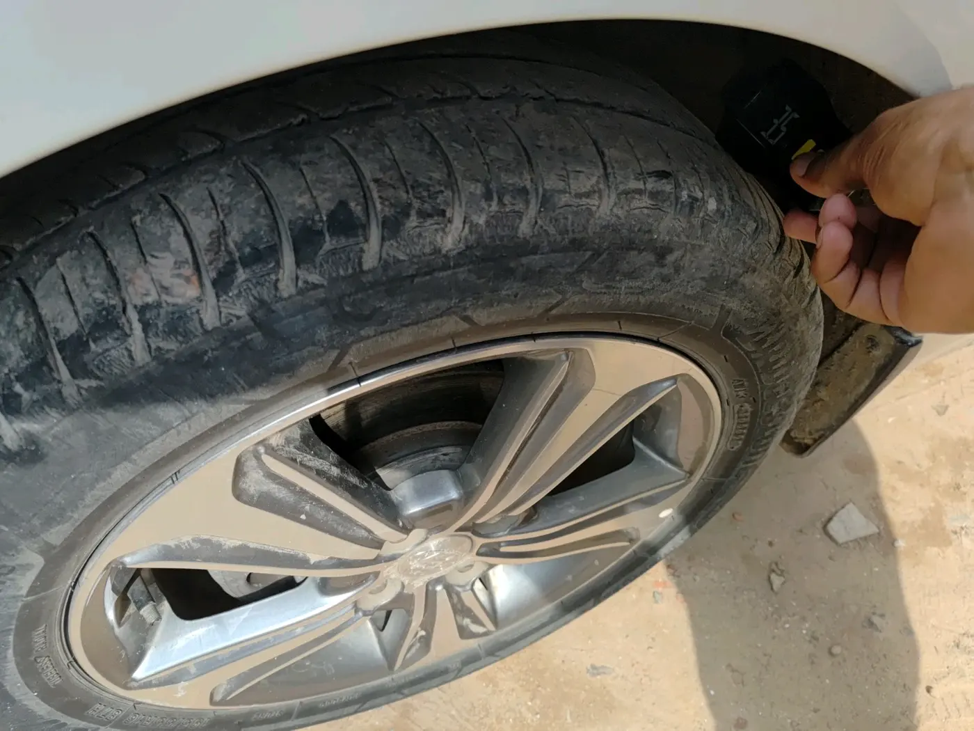 2018 Hyundai Verna 1.6 CRDI SX + AT, Diesel, Automatic, 97,043 km, tyre