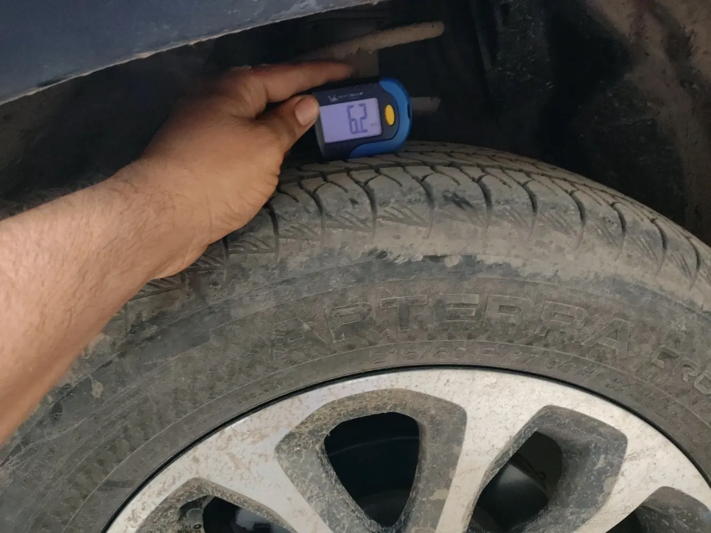 2023 Maruti Grand Vitara ZETA CNG, CNG, Manual, 26,946 km, tyre
