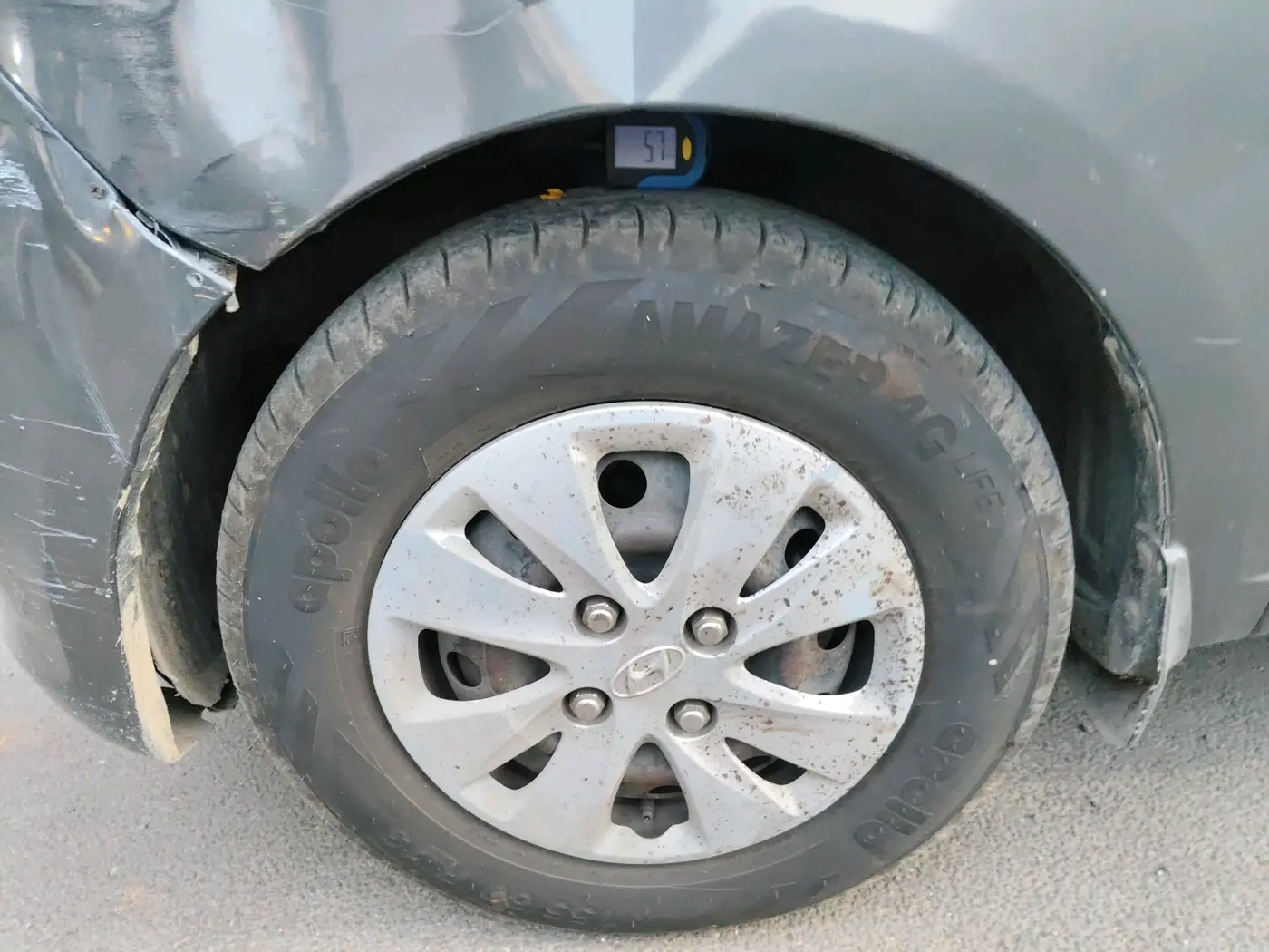 2012 Hyundai i10 SPORTZ 1.2, Petrol, Manual, 97,016 km, tyre